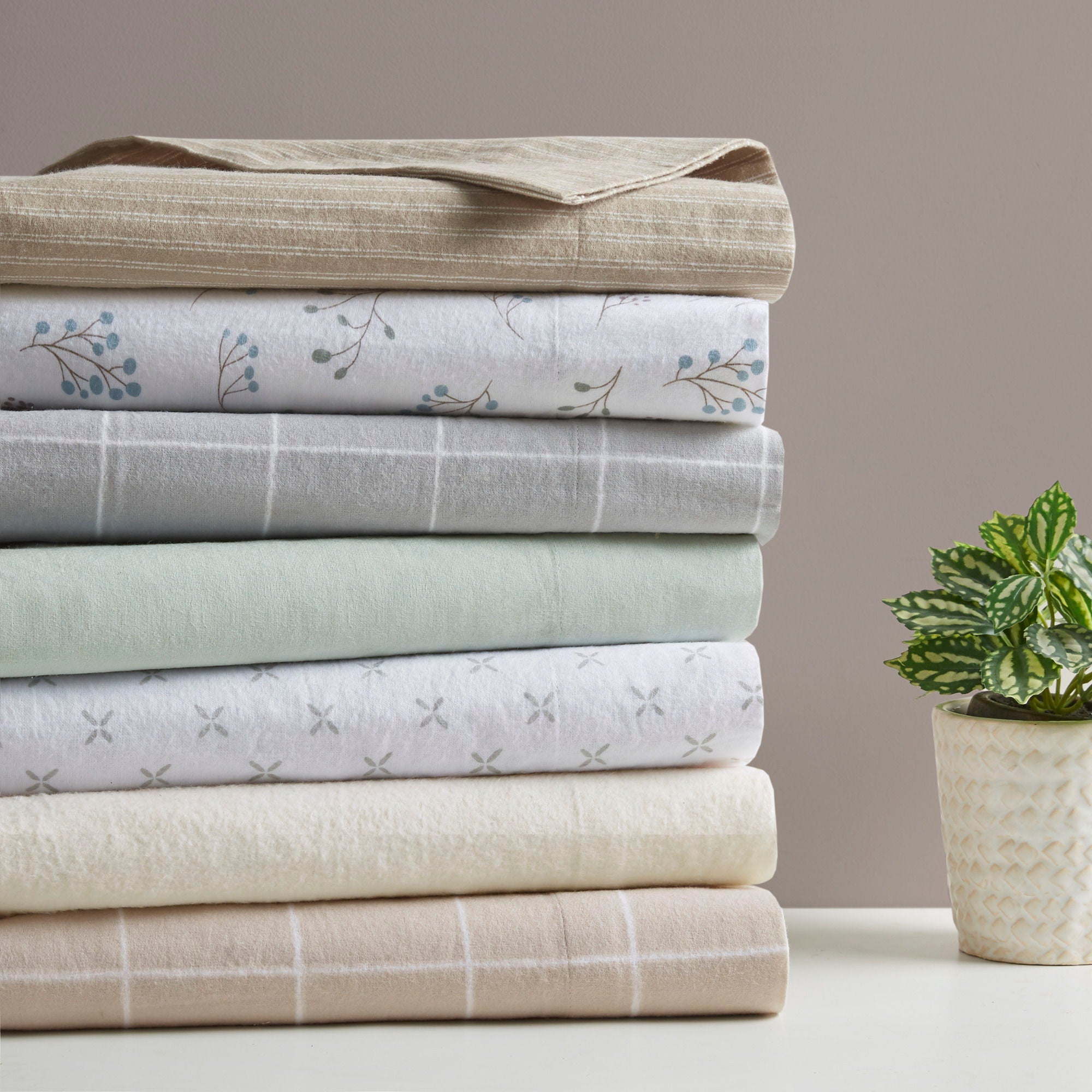 Cozy Cotton Flannel - King Printed Sheet Set - White Tossed Botanical