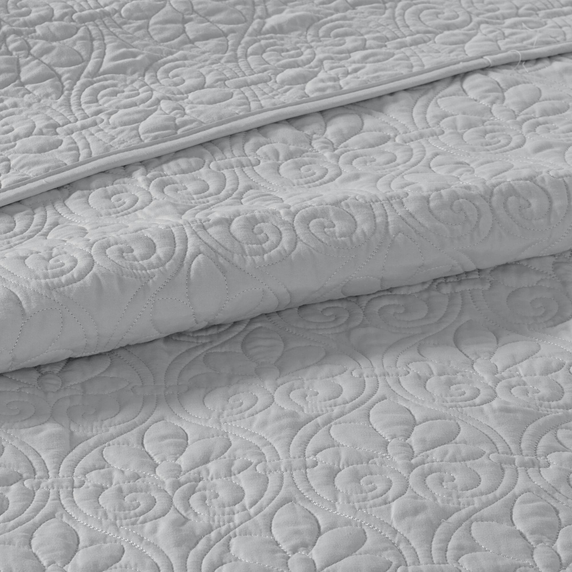 Quebec - King Reversible Bedspread Set - Gray