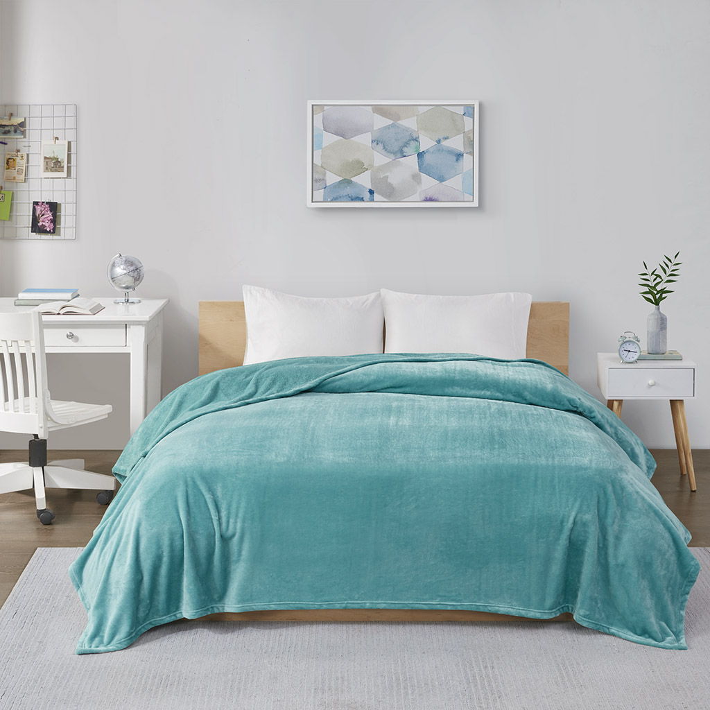 Microlight Plush - King Oversized Blanket - Aqua