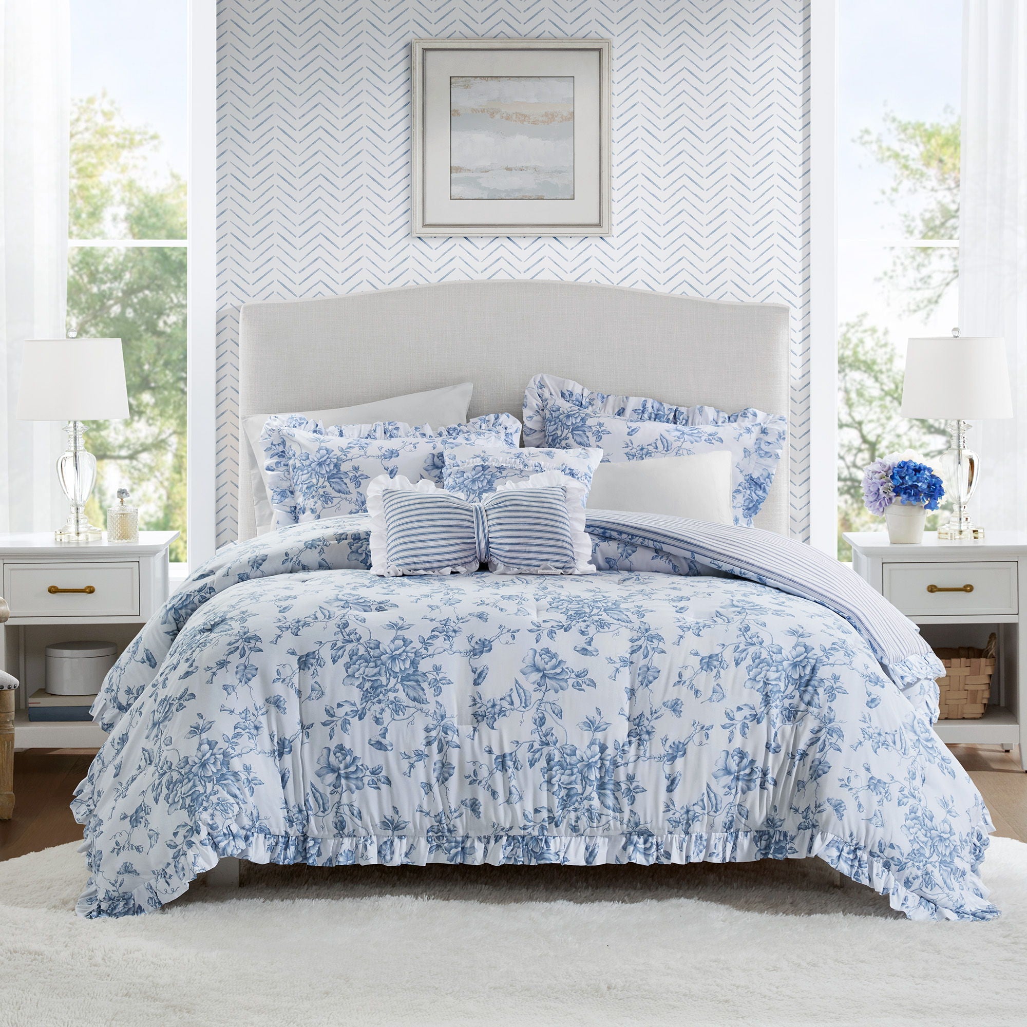 Adele - Full/Queen 5 Pieces Comforter Set With Decorative Pillows - Blue