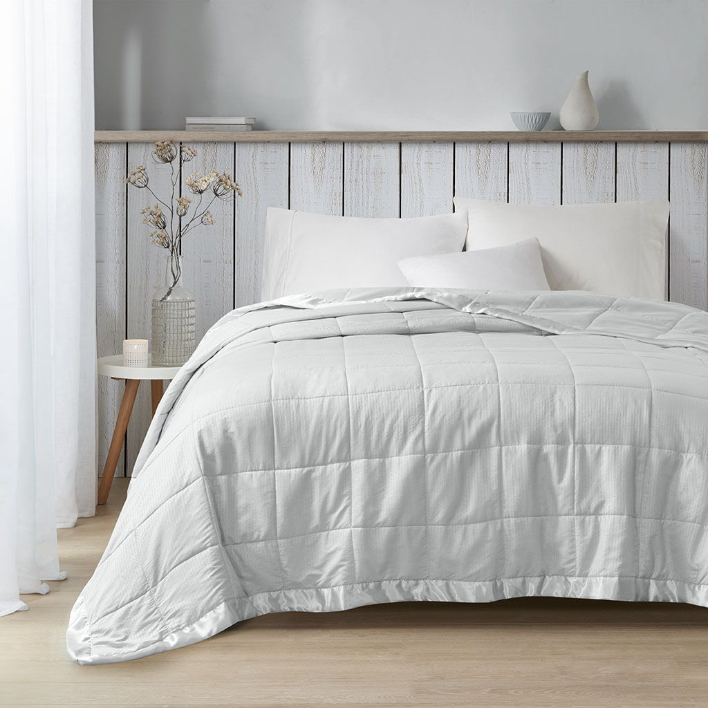 Cambria Premium Oversized Hypoallergenic Down Alternative Blanket With 3M Moisture Treatment - Gray