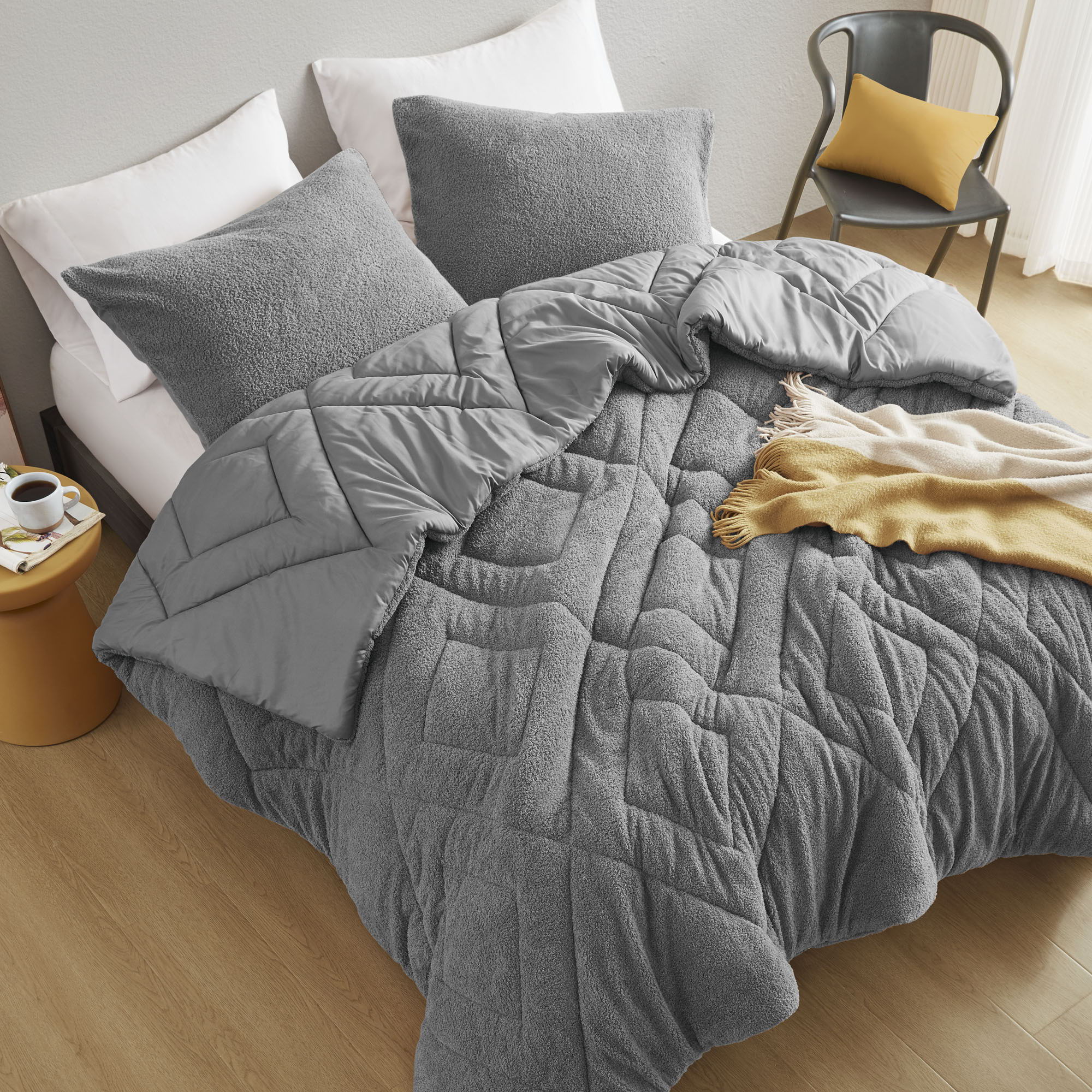 Kyla - King/California King Double Diamond Quilted Teddy Comforter Set - Gray