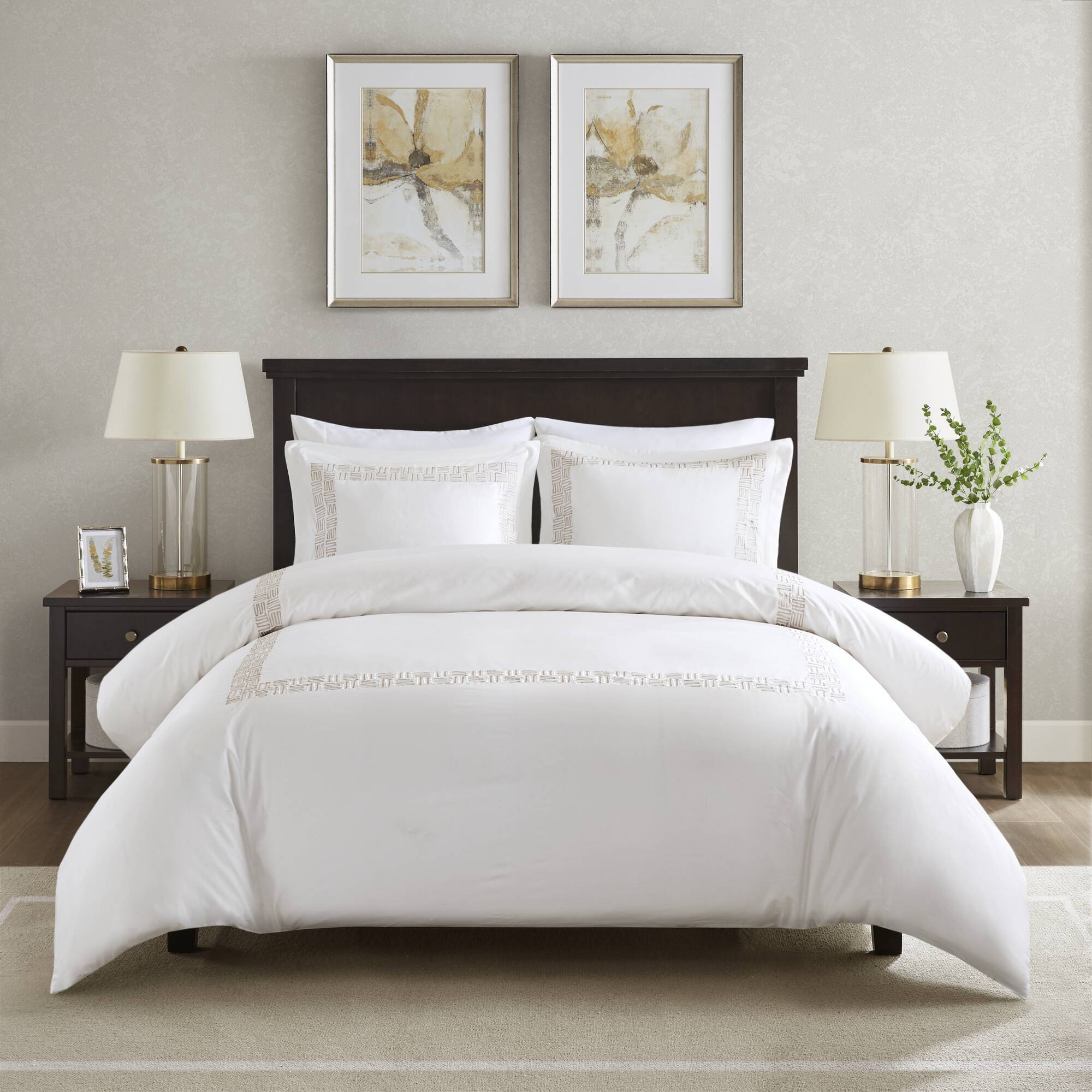 Nile - 3 Piece Full/Queen Sateen With Embroidery Duvet Set - Multi
