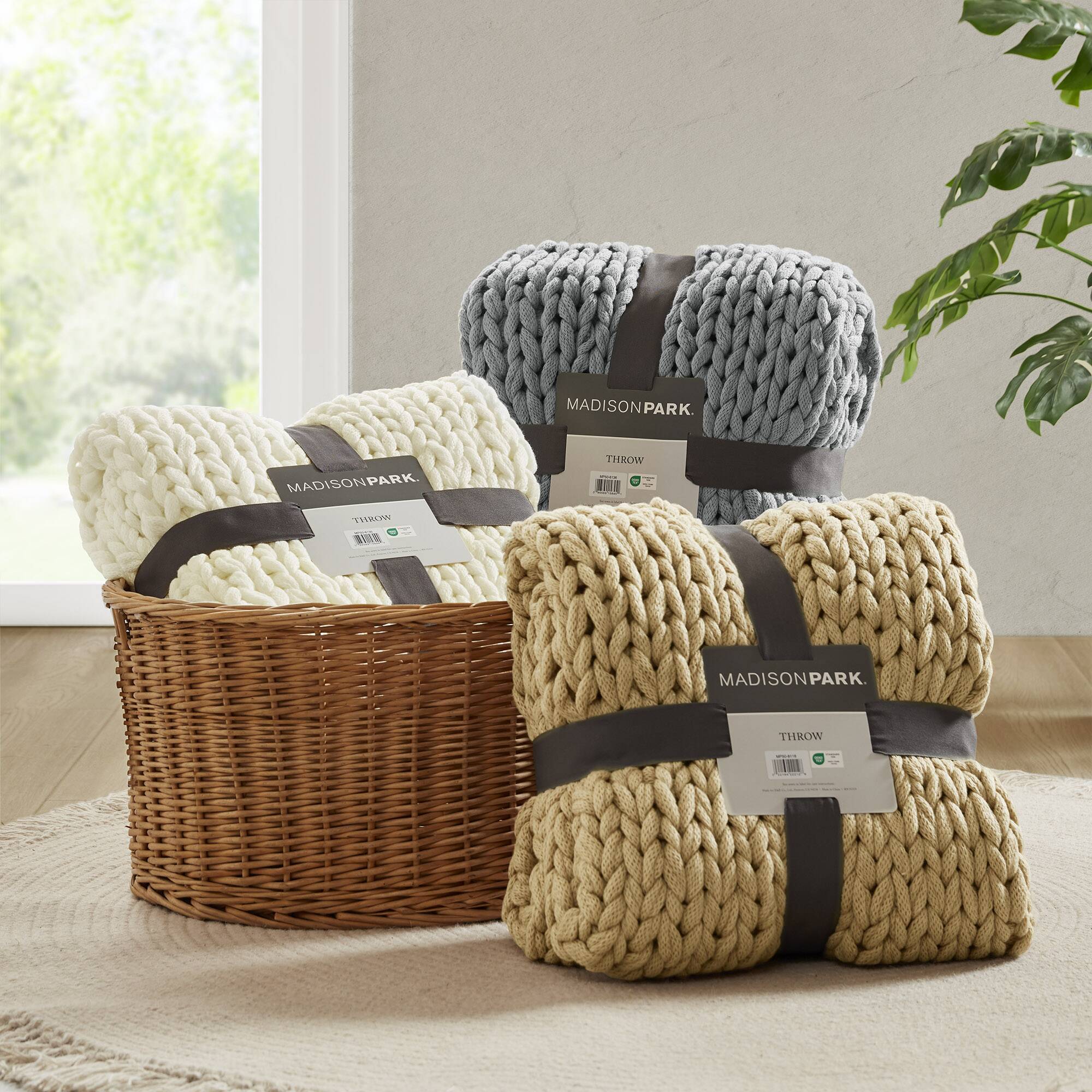 Chunky Double Knit - Handmade Throw - Gray