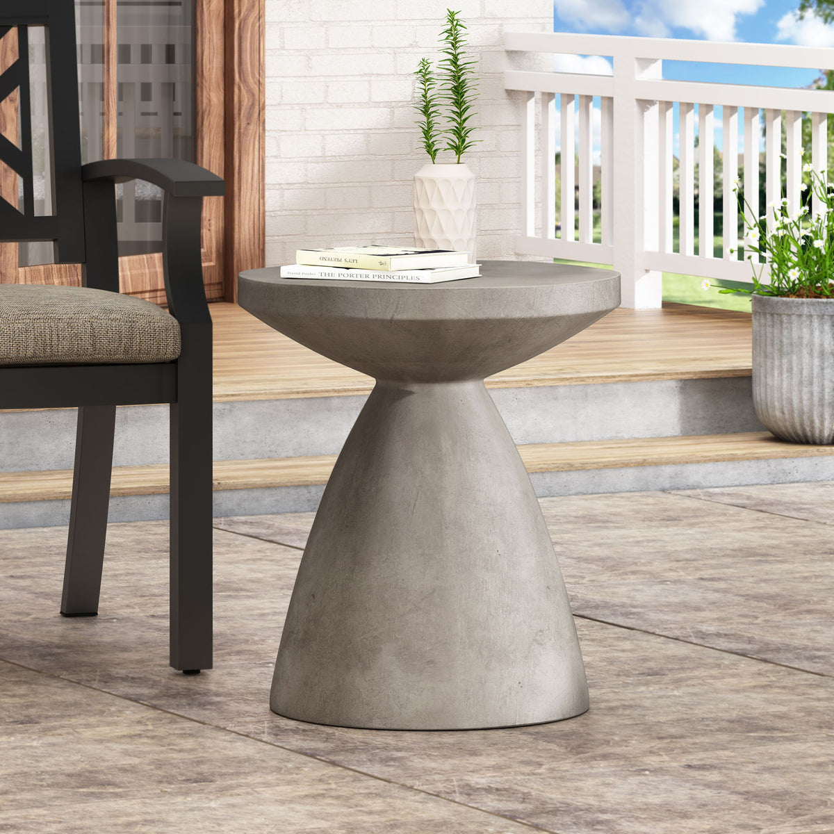 Outdoor / Indoor Lightweight Concrete Side Table