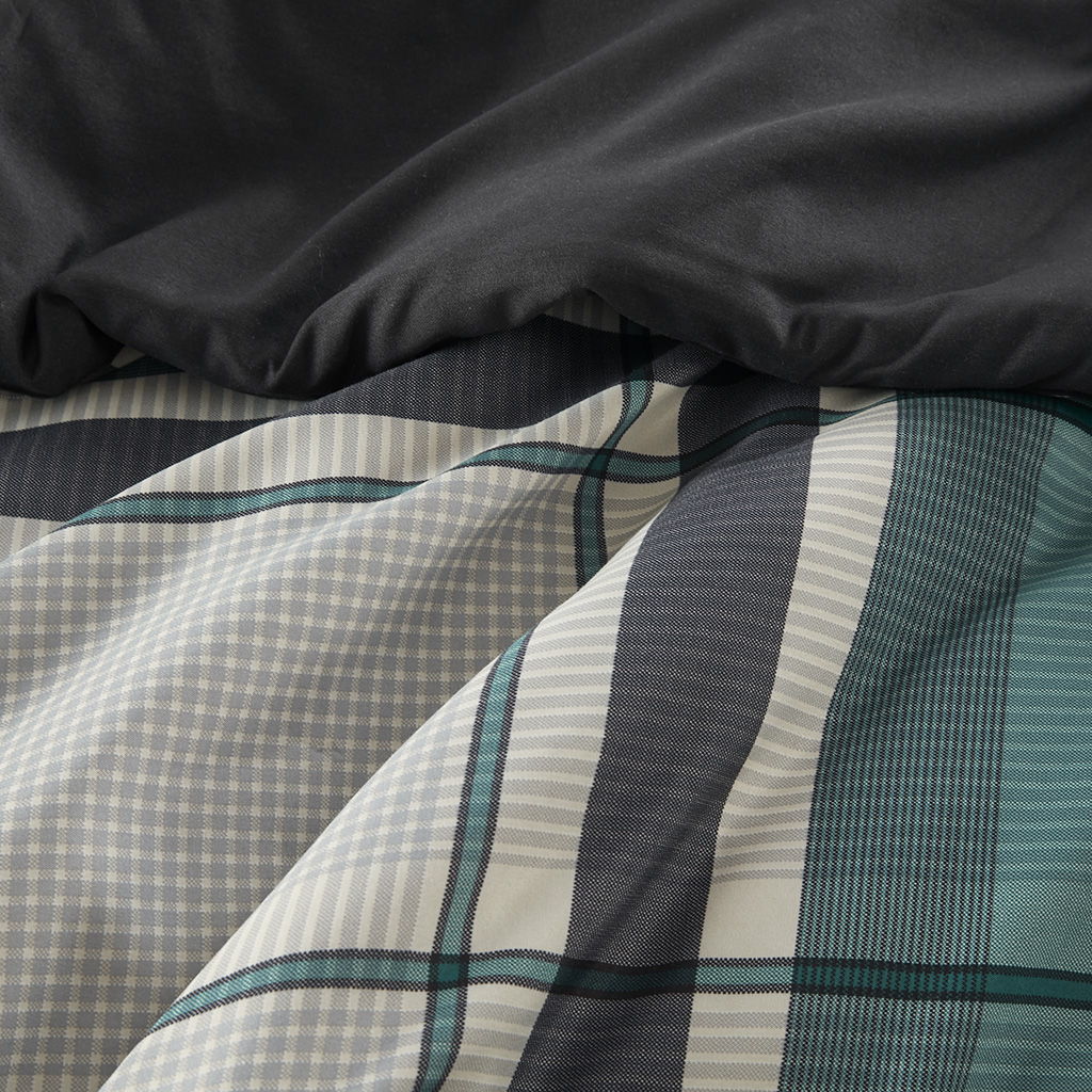 Robbie - 9 Piece Full Plaid Comforter Set With Bed Sheets - Teal / Black