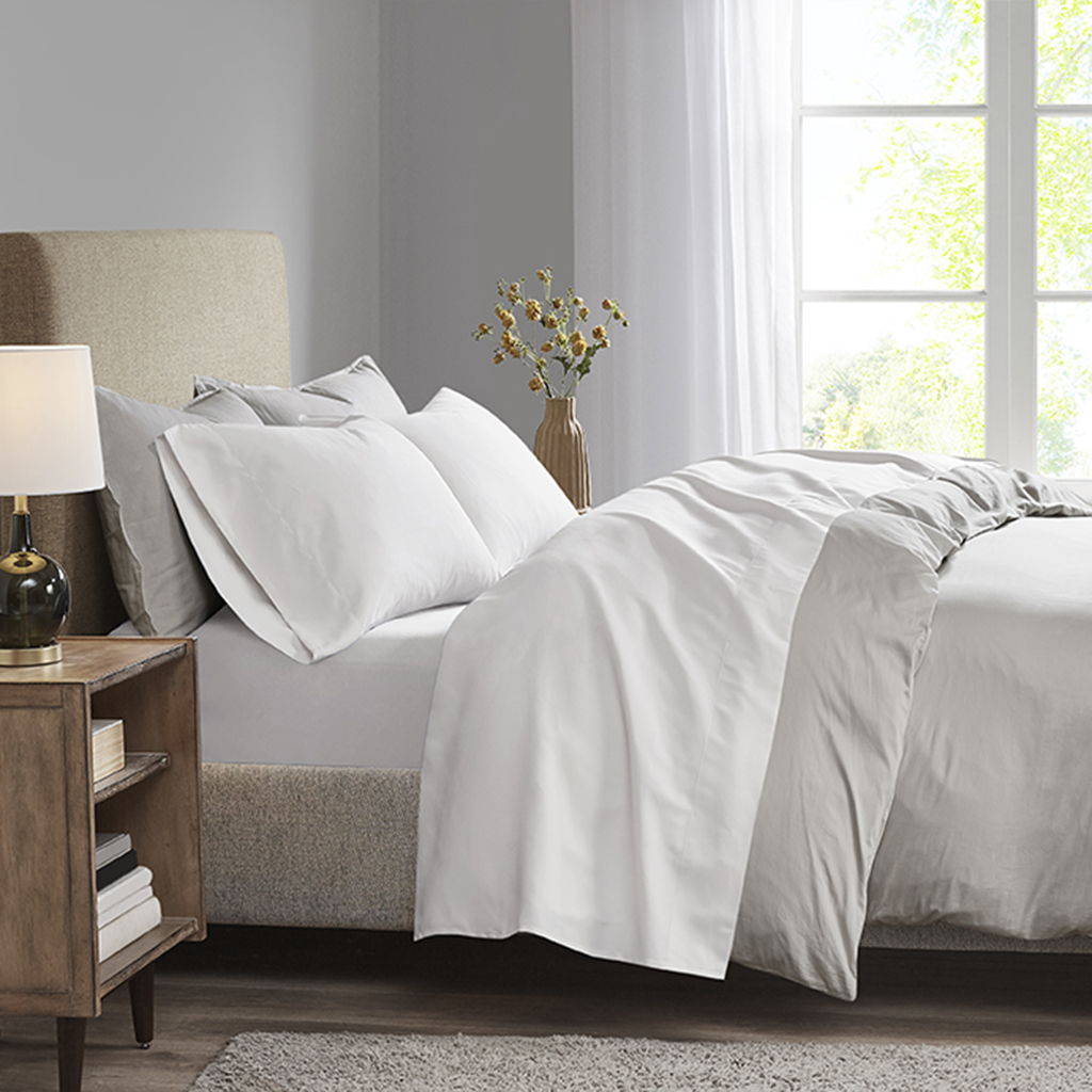 3M Microcell - Queen Luxurious Brushed Microfiber Deep Pocket Sheet Set - White