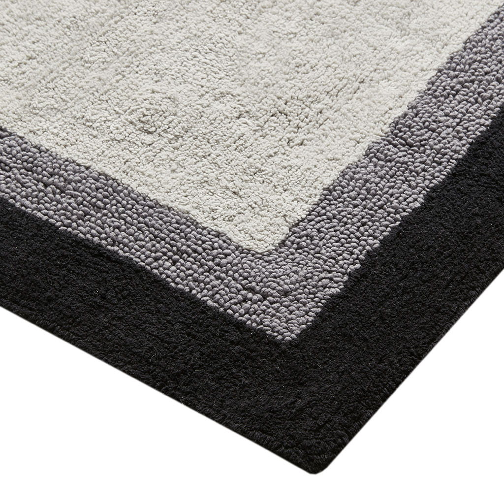 Amherst - 27" x 45" Tufted Bath Rug - Black