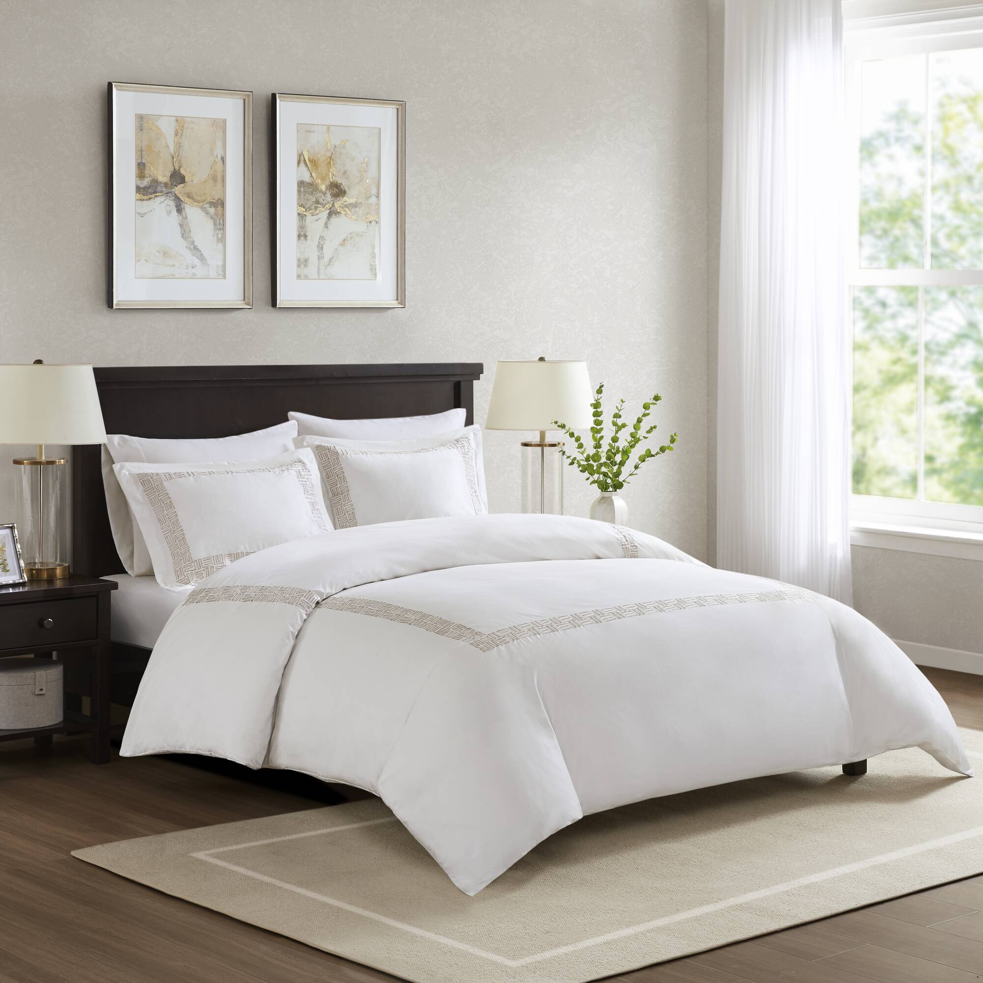 Nile - 3 Piece Full/Queen Sateen With Embroidery Duvet Set - Multi