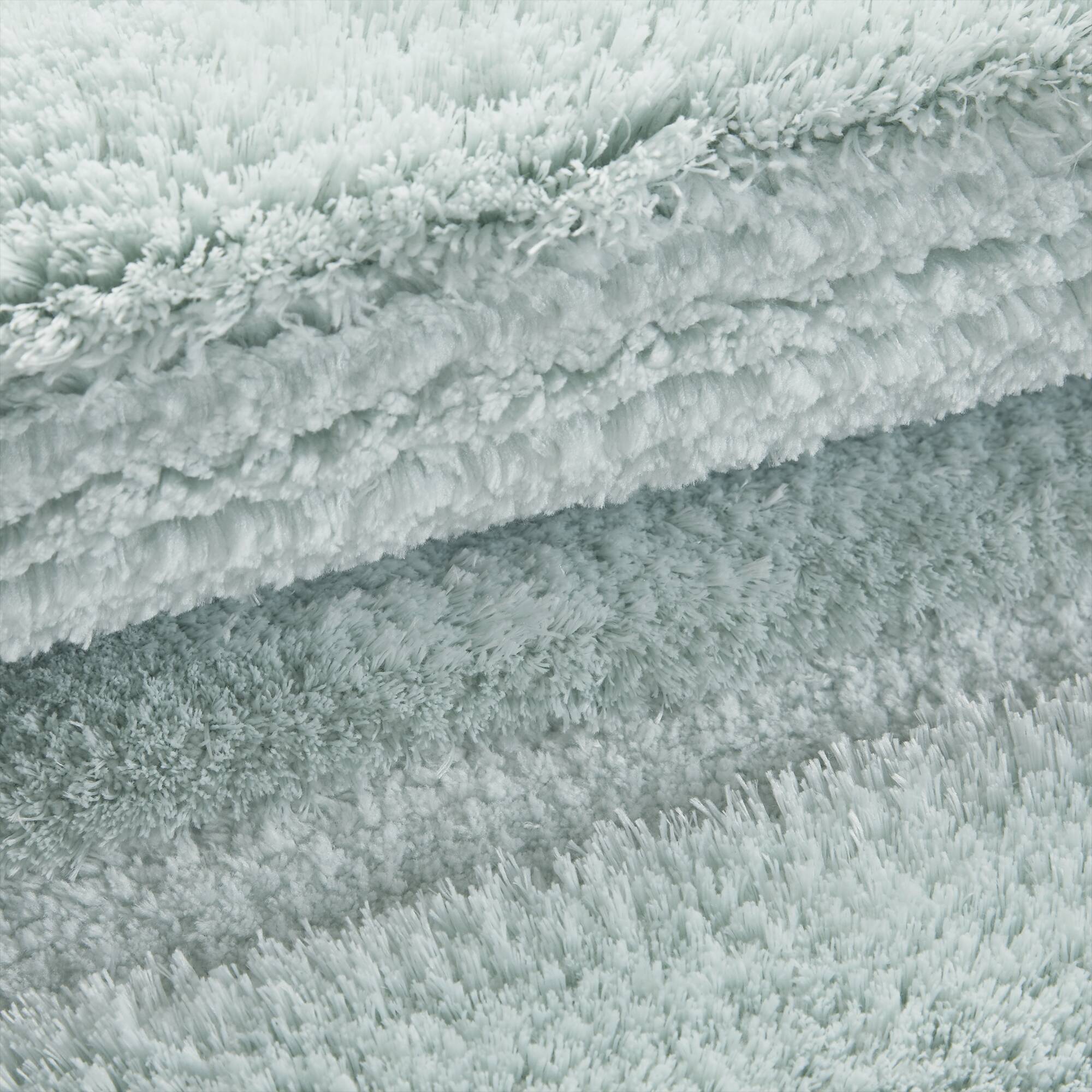 Tufted Pearl Channel - 21" x 34" Rug - Seafoam