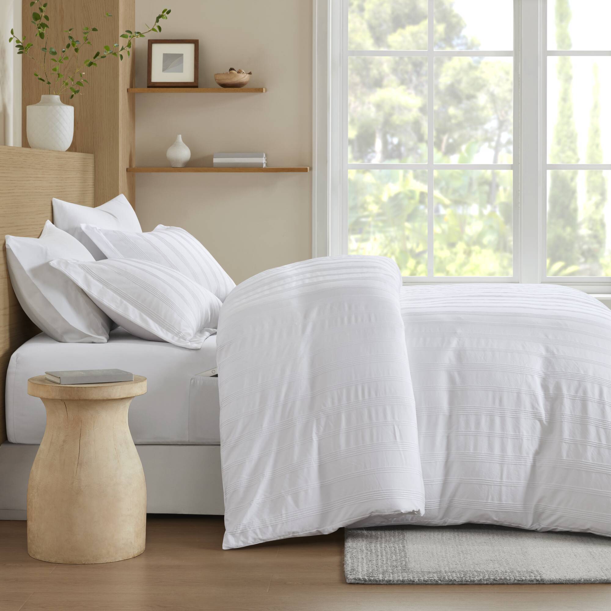 Logan - King Striped Duvet Set - White