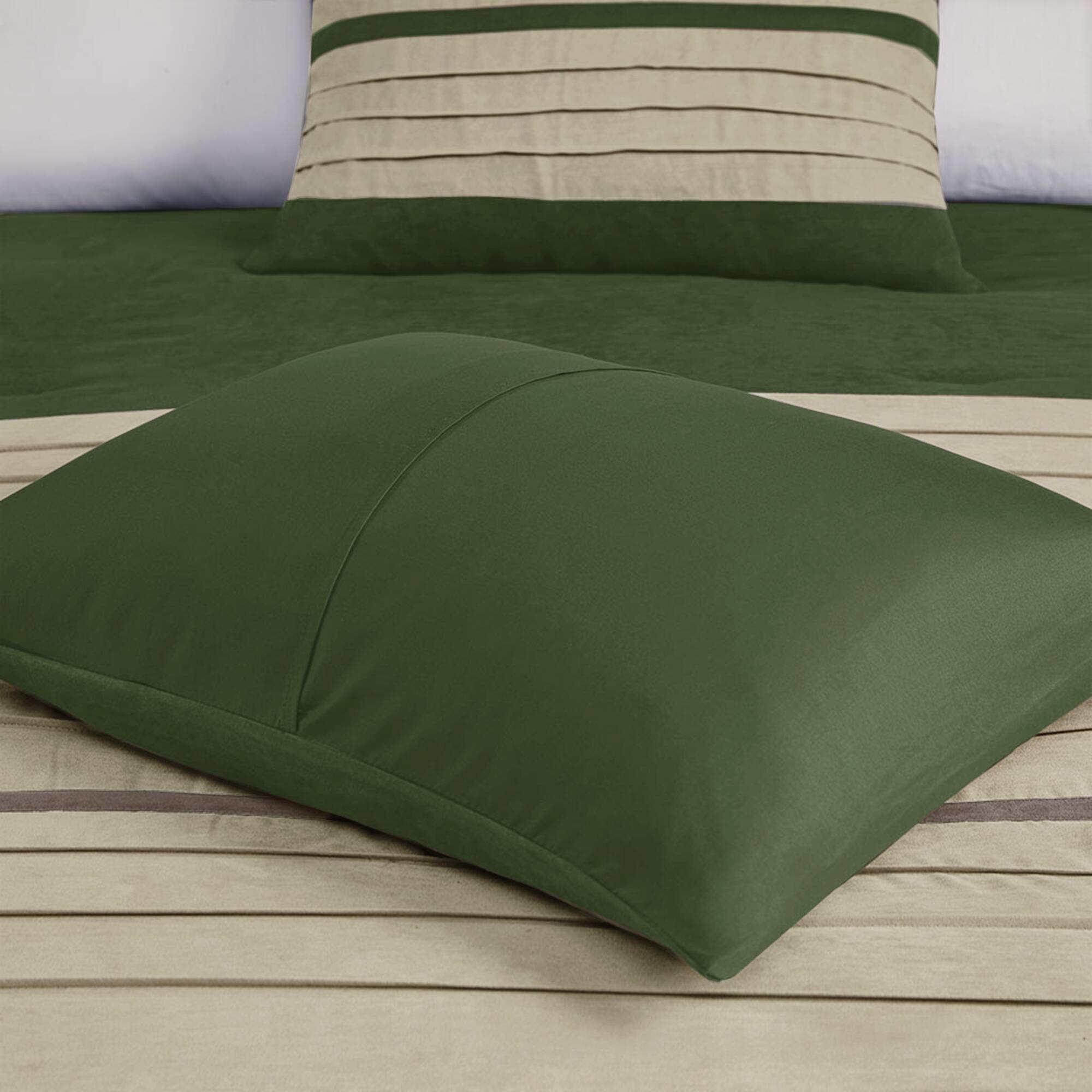 Palmer - King Piece Comforter (Set of 7) - Green