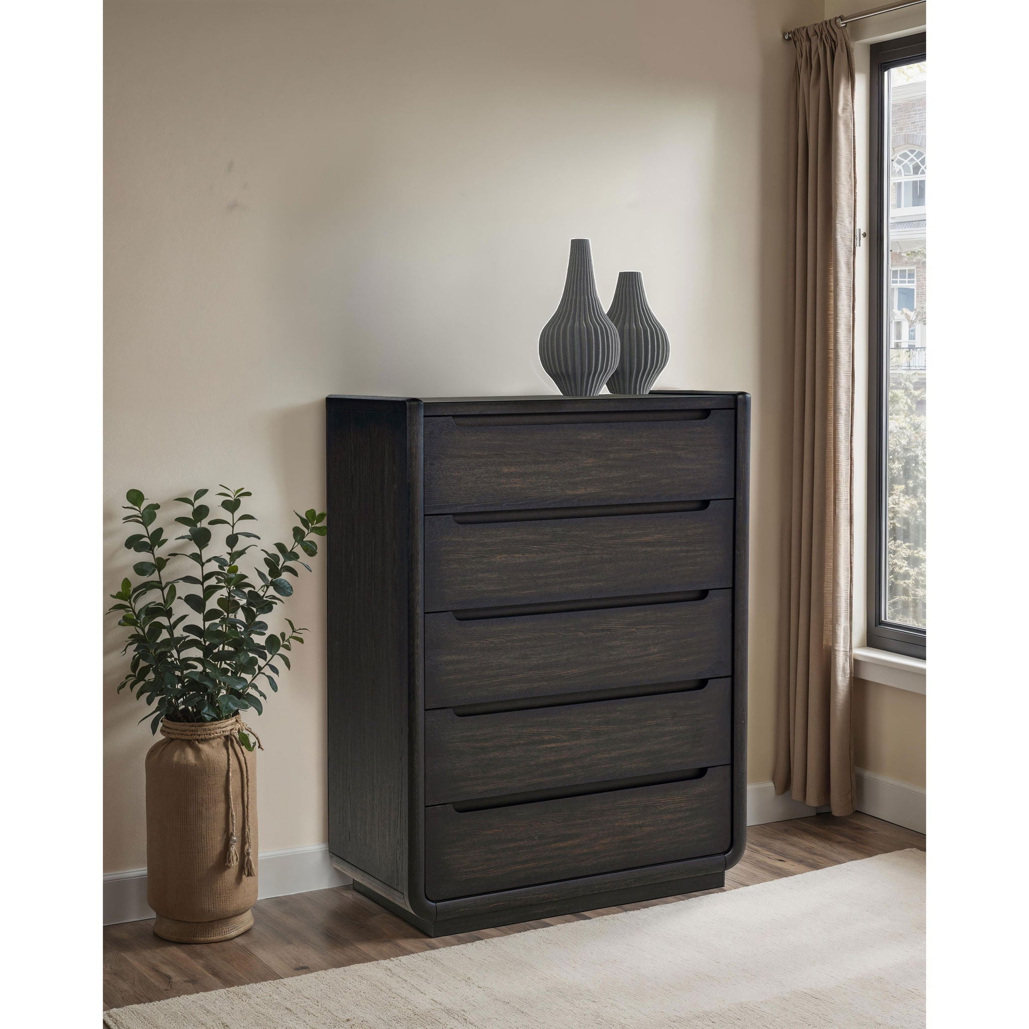 Bangor - 5 Drawer Bedroom Chest - Black