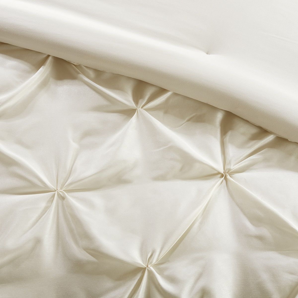 Joella - California King 24 Piece Room In A Bag - Ivory