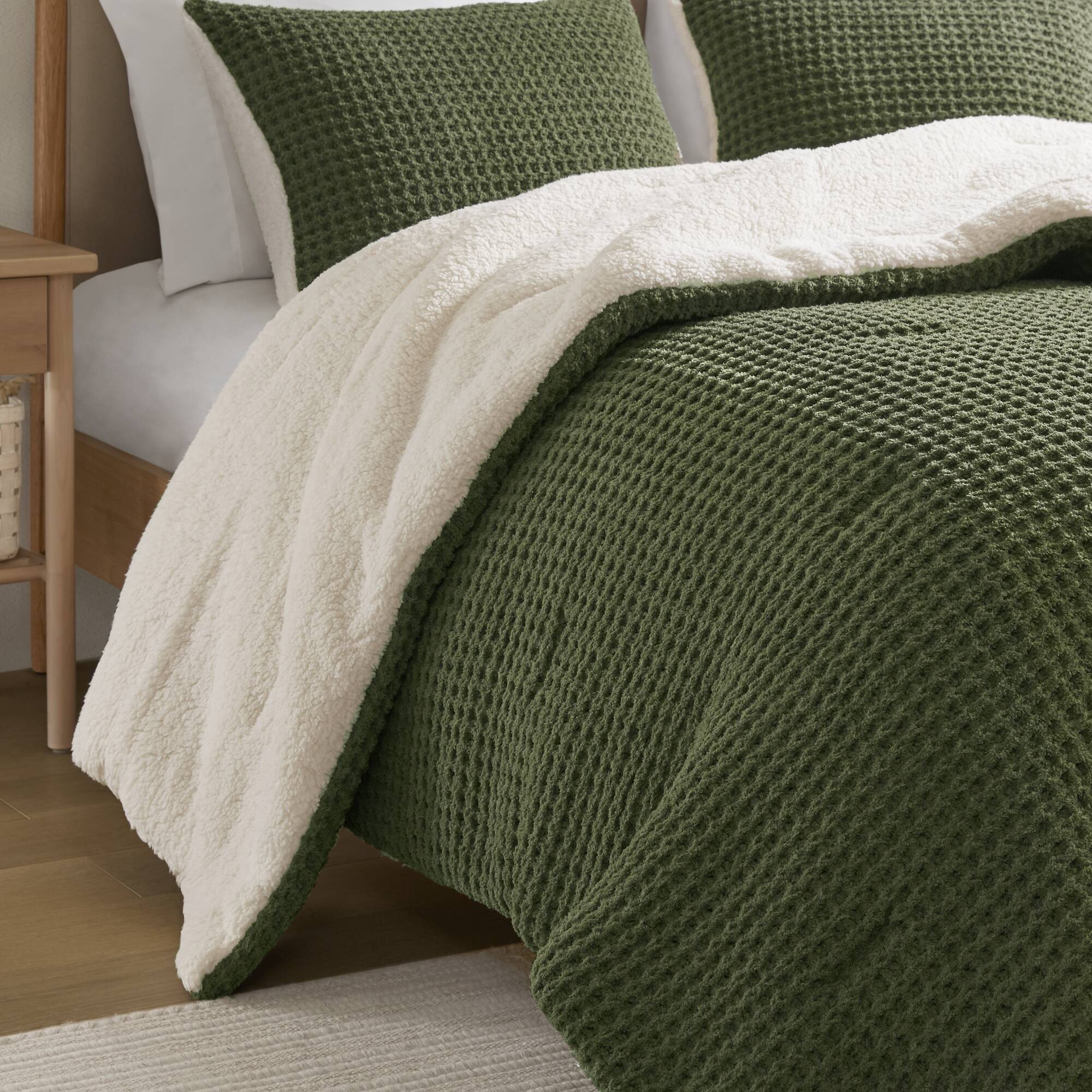 Riordan - King/California King Waffle Knit Comforter Set - Olive