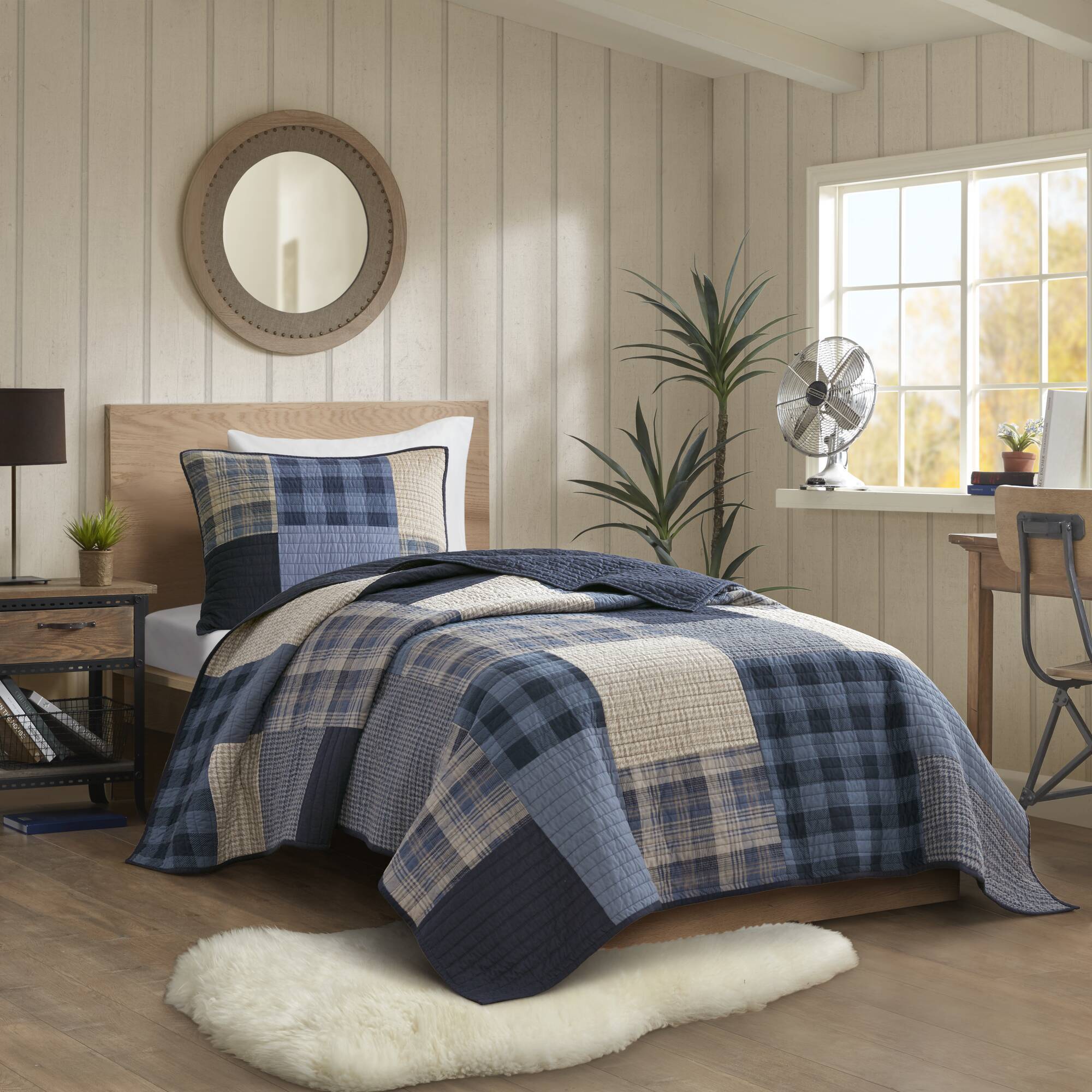 Winter Hills - Oversized Twin Cotton Quilt Set - Blue