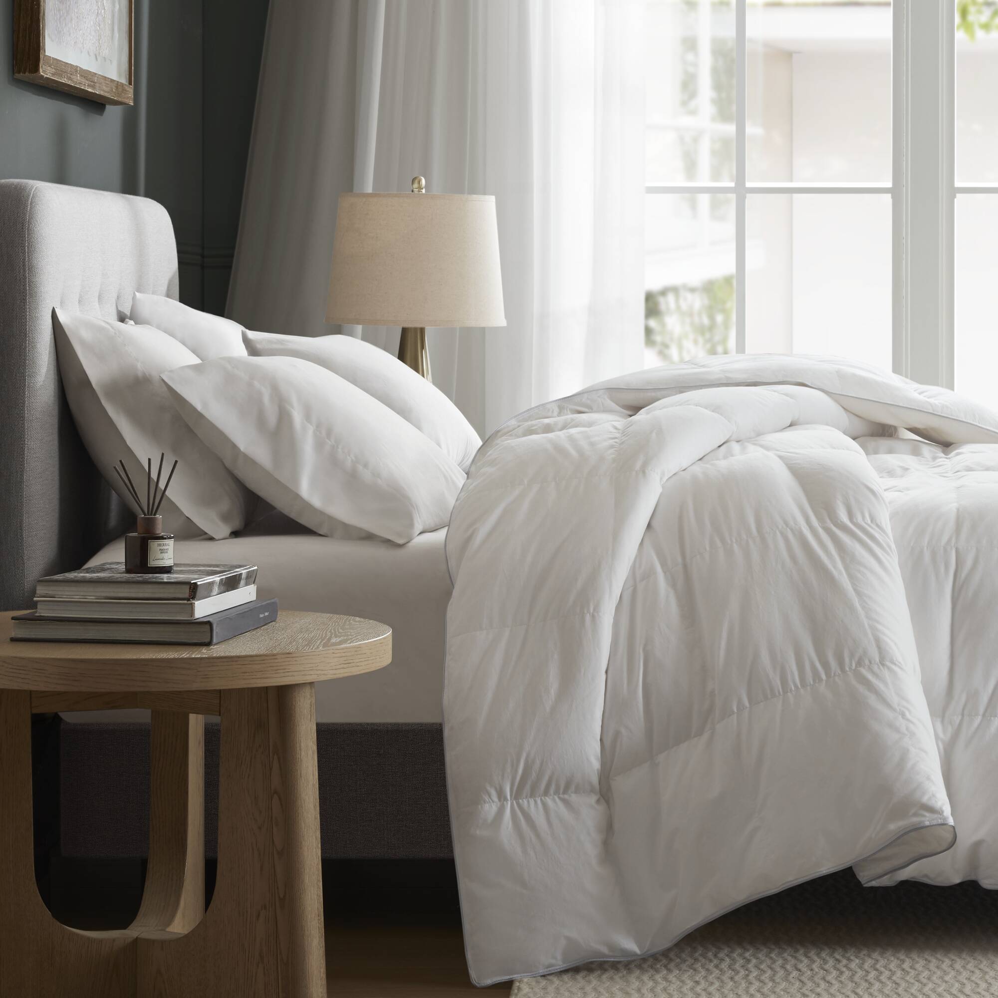 King/California King 100% Shell Comforter - White