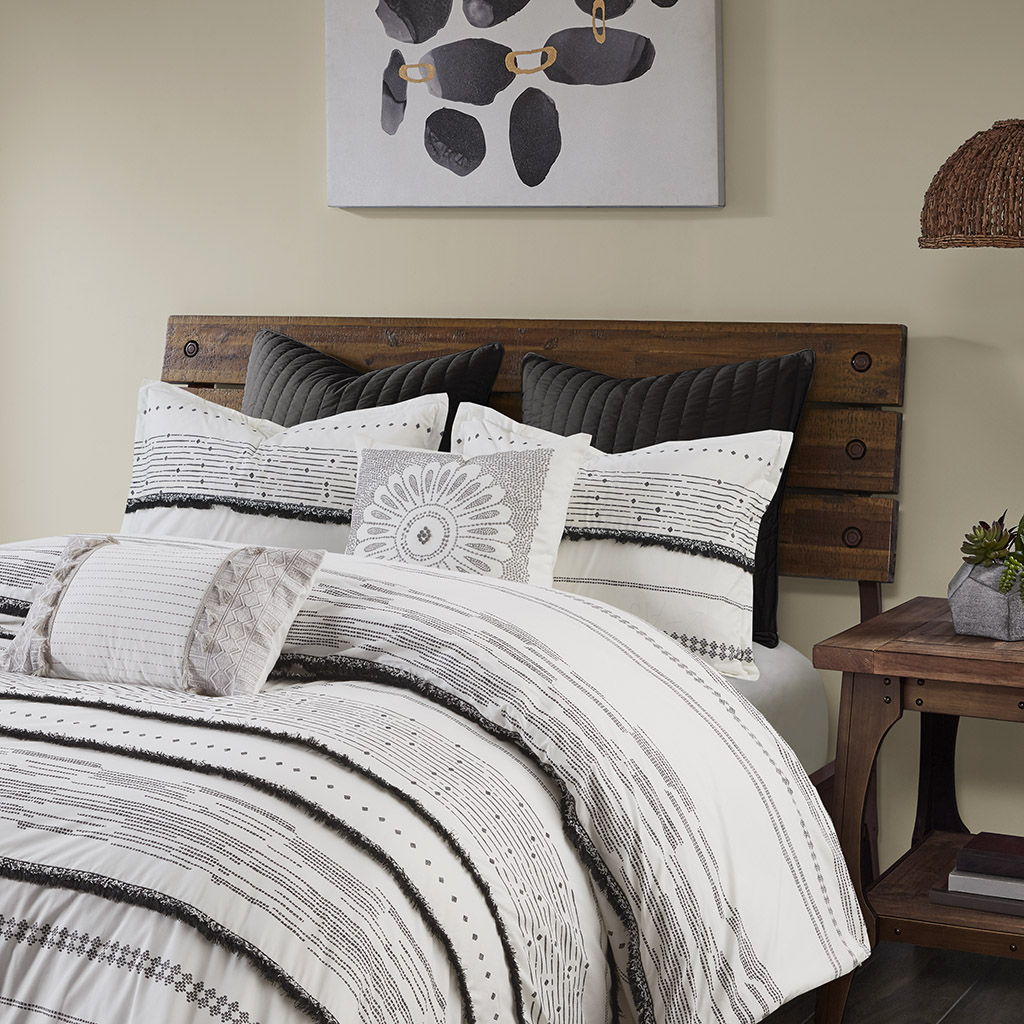 Nea - Printed Comforter Set With Trims - Black / White