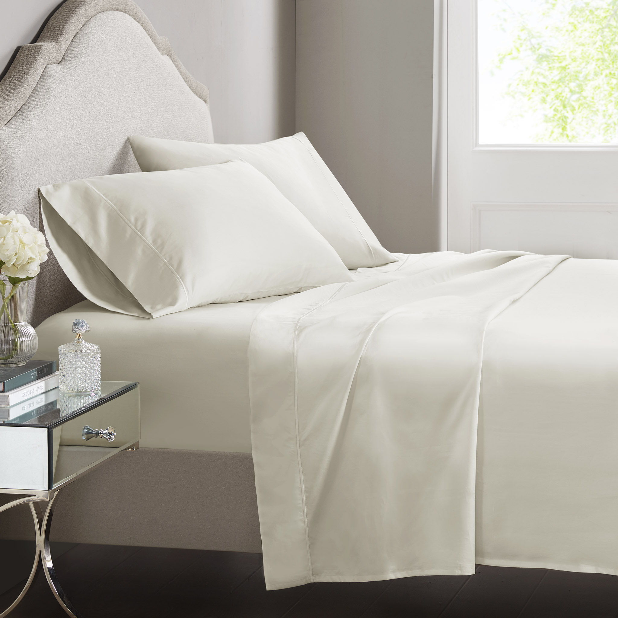 Luxury Egyptian - Queen Sheet Set - Ivory