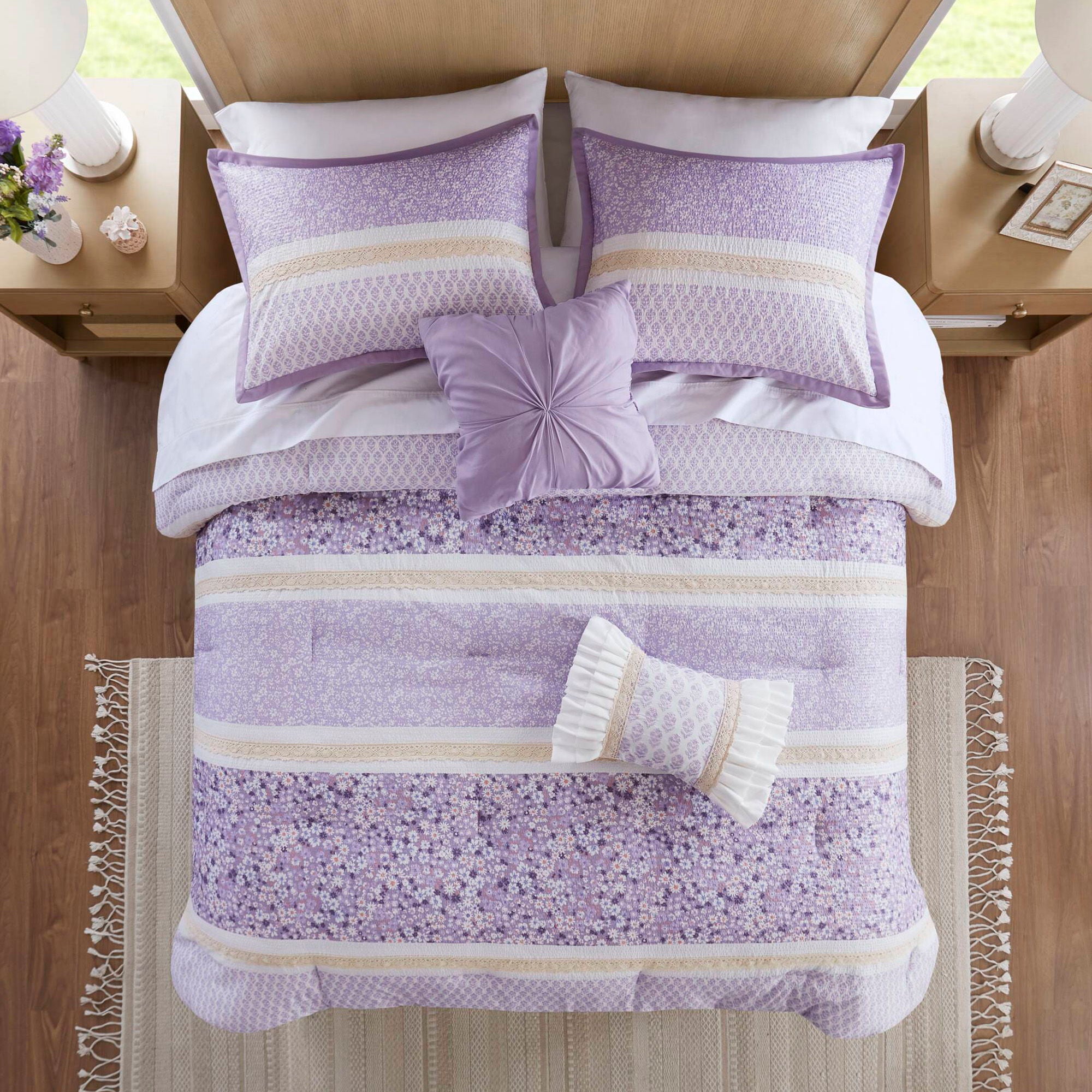 Caralie - 5 Piece Seersucker Comforter Set With Throw Pillows - Purple