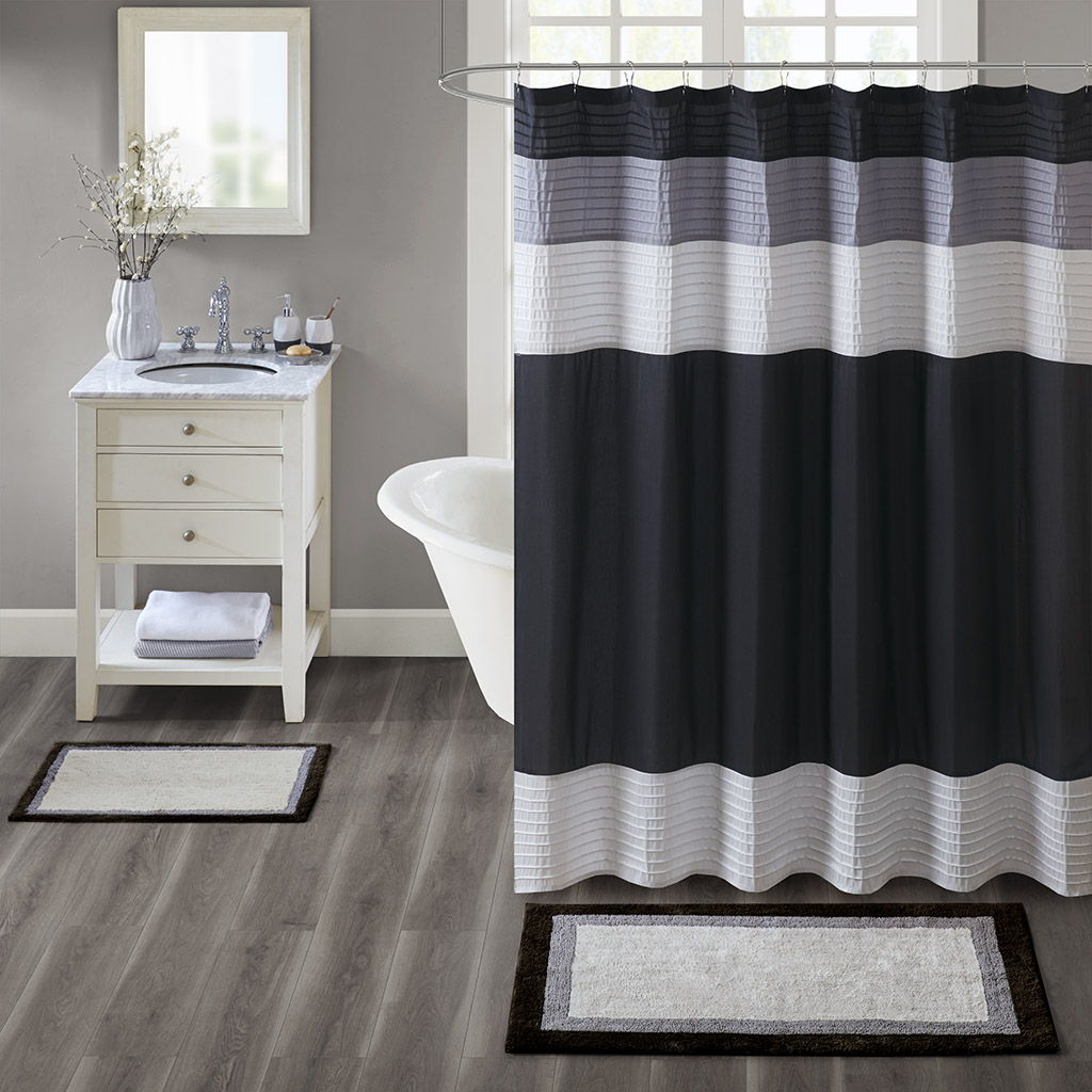 Amherst - 27" x 45" Tufted Bath Rug - Black