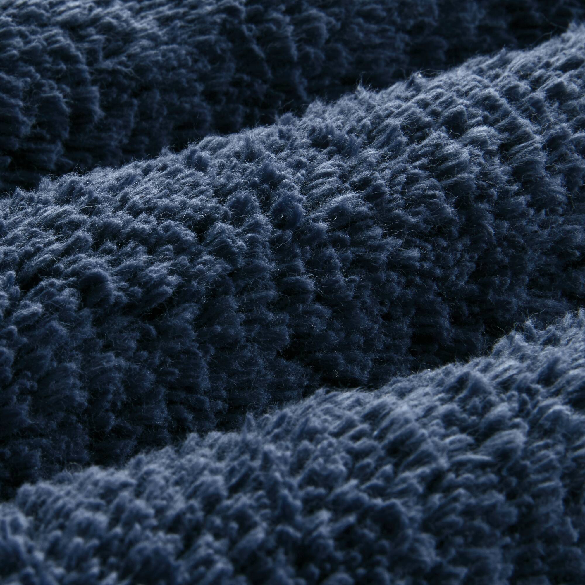 Splendor - 24" x 44" Tufted Reversible Bath Rug - Navy