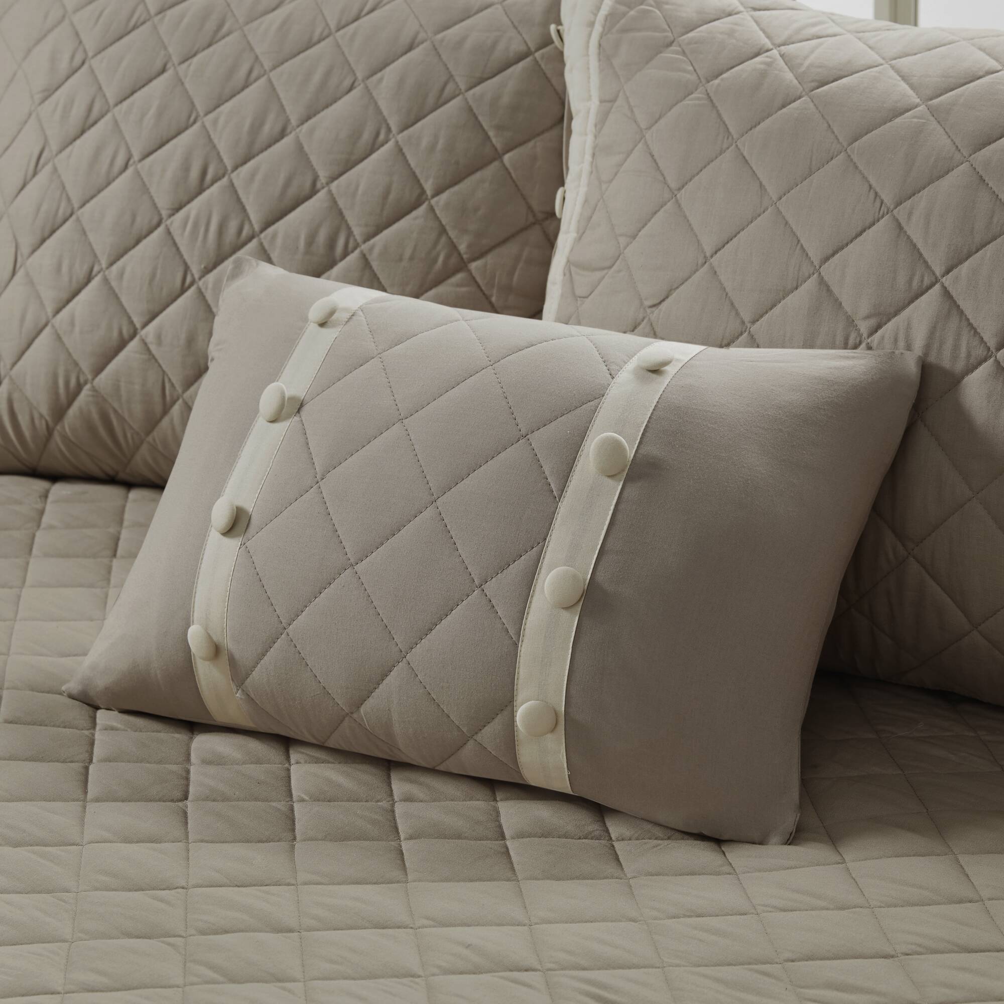 Breanna - 6 Piece Daybed Cover Set - Khaki