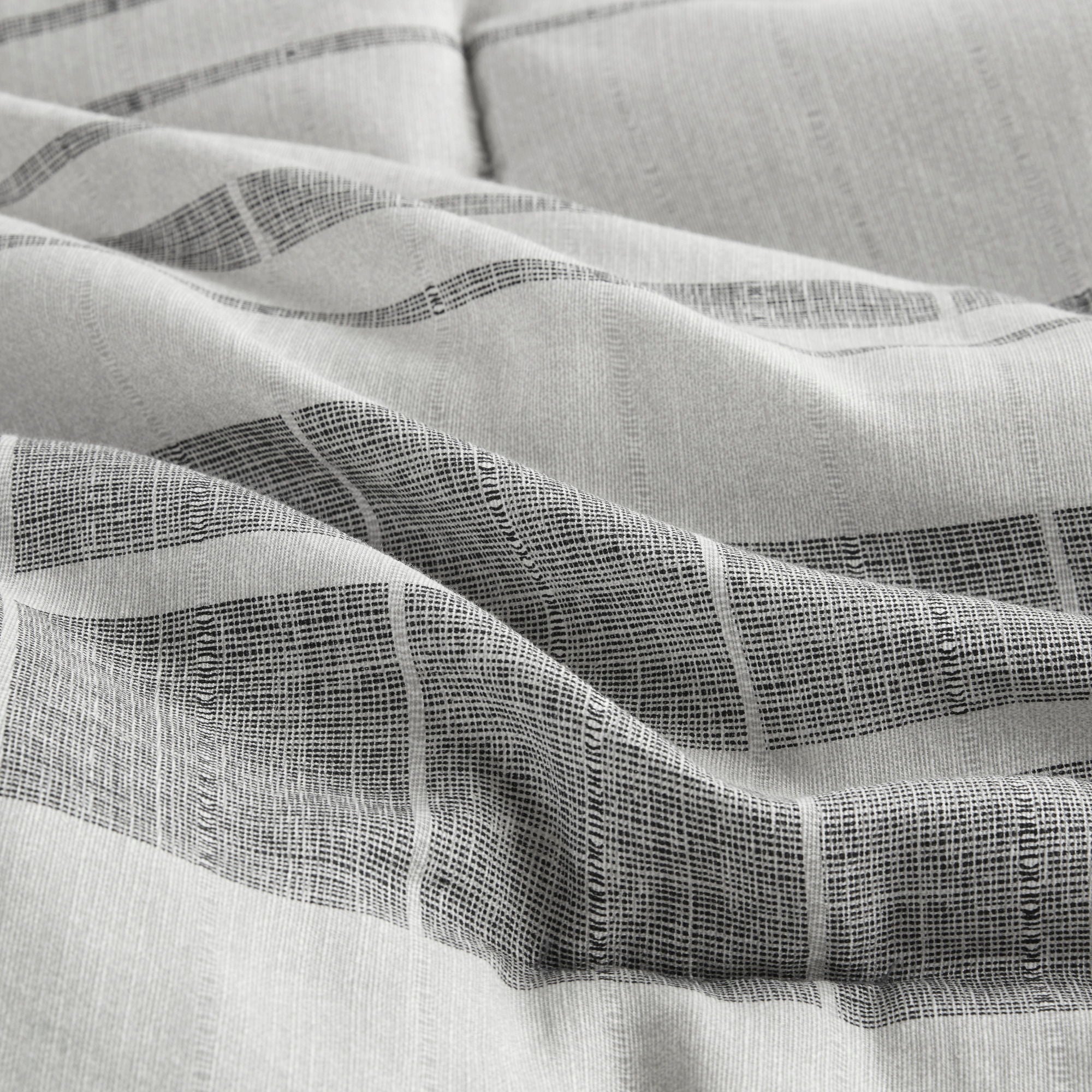 Rhodes - 4 Piece Stripe Comforter Set With Throw Pillow - Gray
