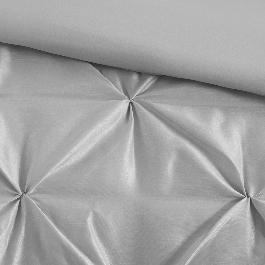 Laurel - 7 Piece Tufted Comforter Set - Gray
