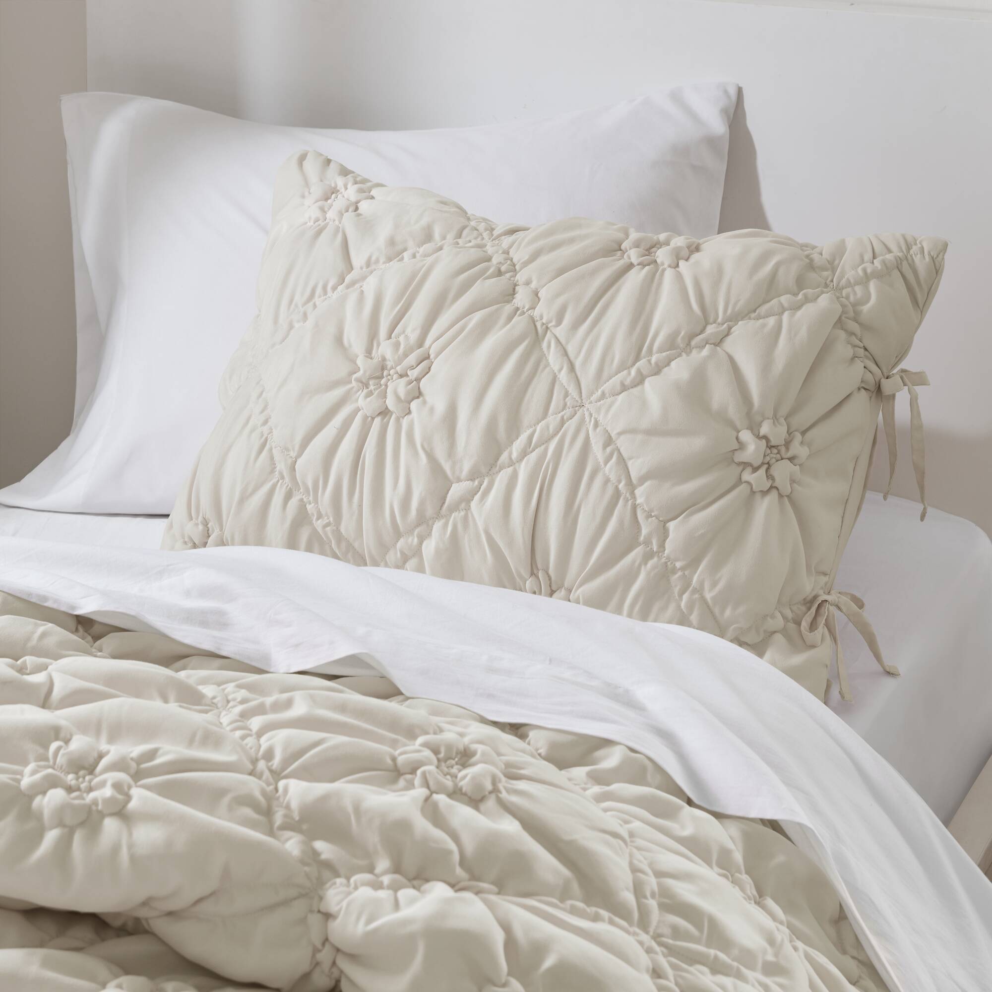 Lily - 2 Piece Comforter Set - Ivory