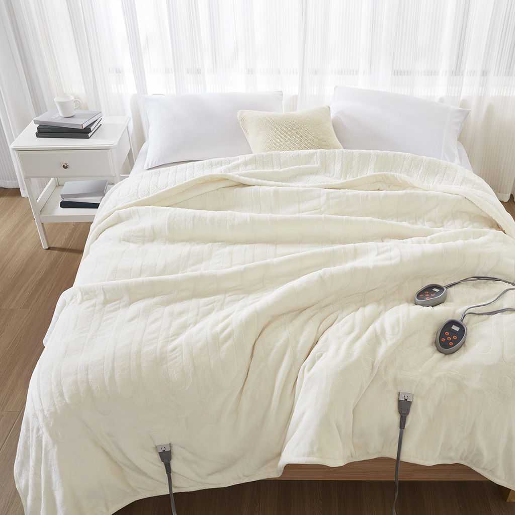 Heated Microlight to Berber - Queen Blanket - Ivory
