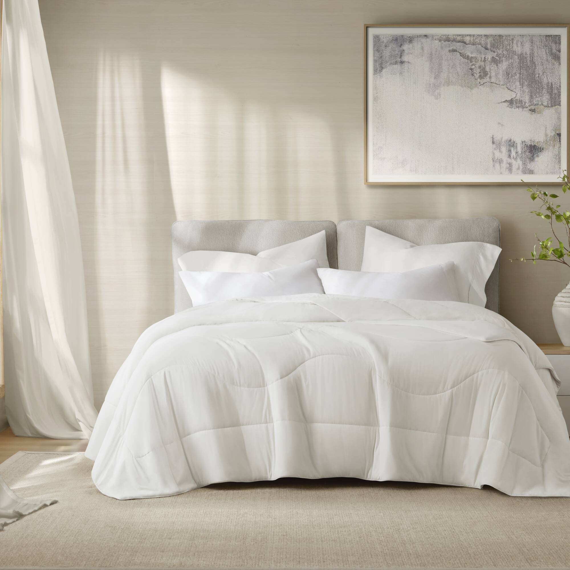 Full/Queen Reversible Tencel Comforter Blanket - White