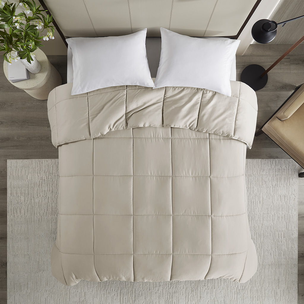 Winfield - 300 Thread Count Cotton Shell Luxury Down Alternative Comforter - Beige