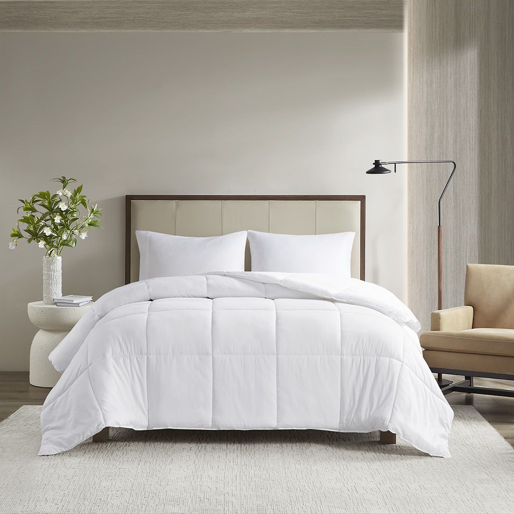 Winfield - 300 Thread Count Percale Luxury Down Alternative Twin Comforter - White