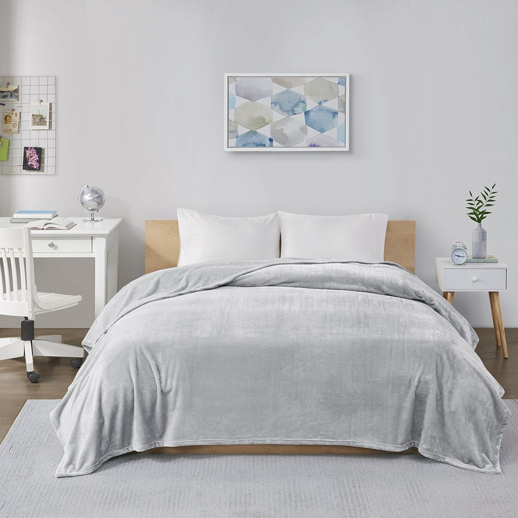 Microlight Plush - Oversized Blanket - Gray