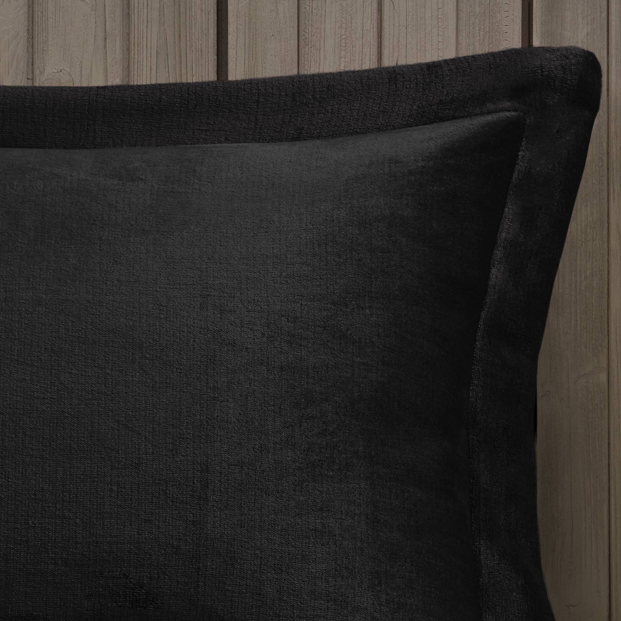 Alton - Full/Queen Plush Sherpa Down Alternative Comforter Set - Black