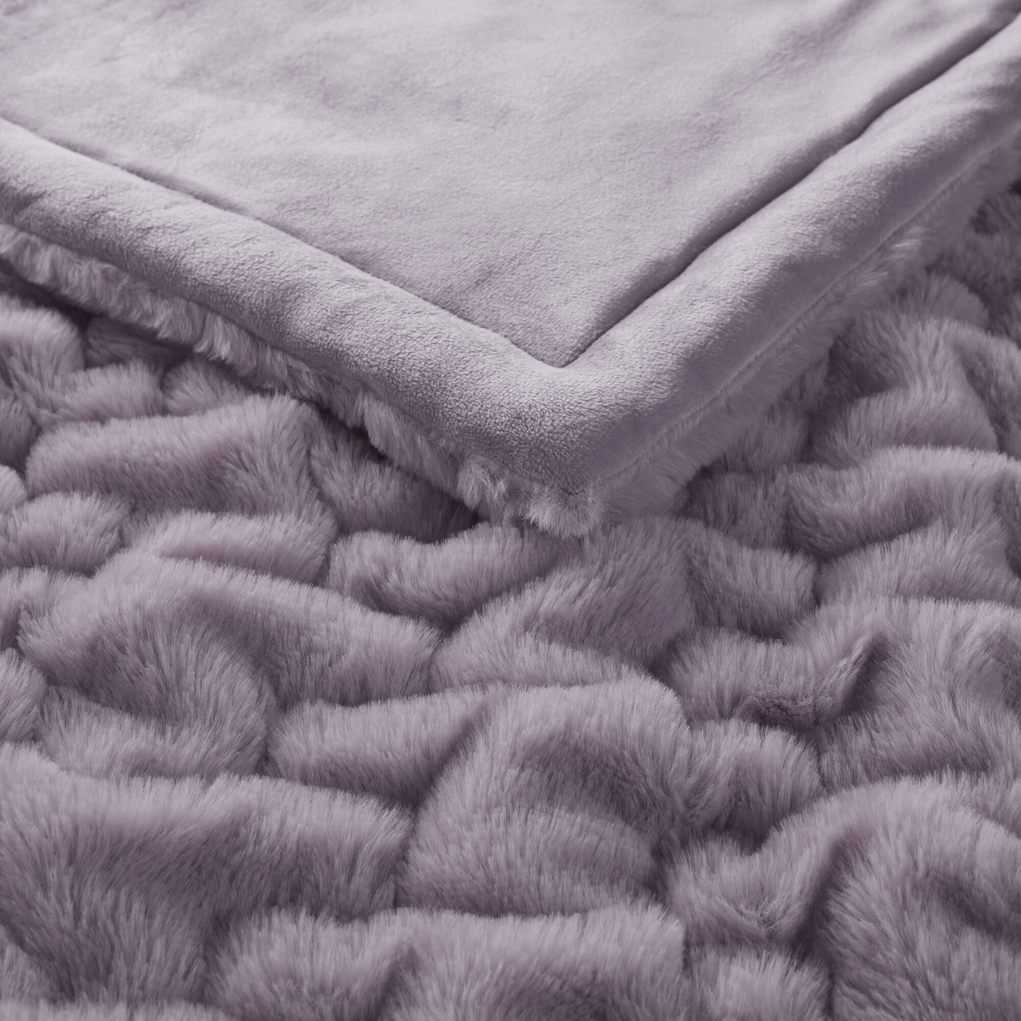 Ruched Fur - Ruched Throw - Lavender