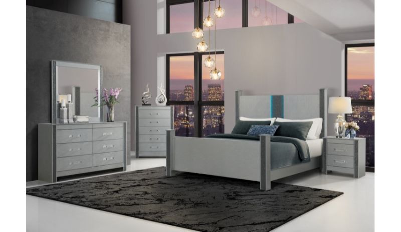 Logan - 4 Piece Queen Bedroom Set (Bed, Dresser, Mirror, Nightstand) - Silver