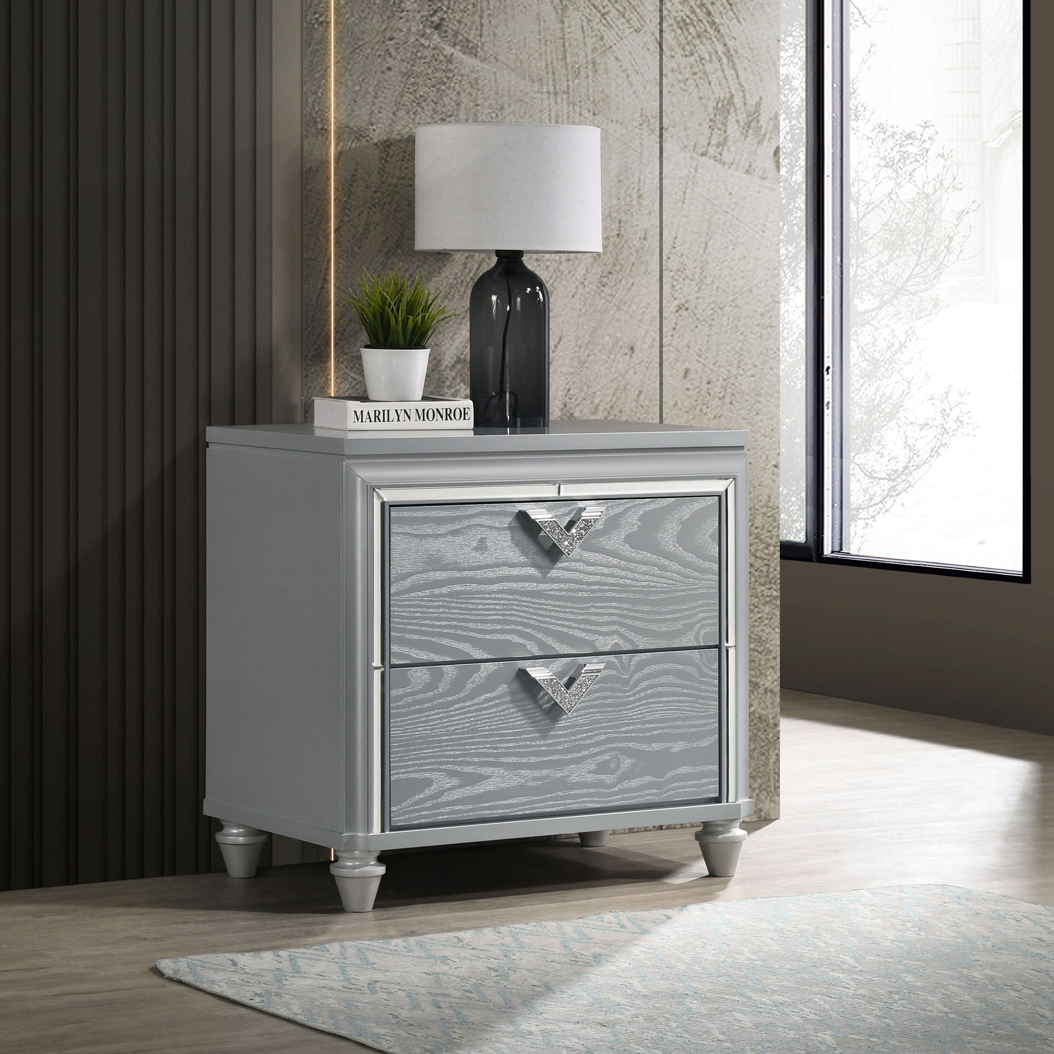 Delacroix - 2 Drawer Nightstand With Felt Lined Top Drawer - Silver