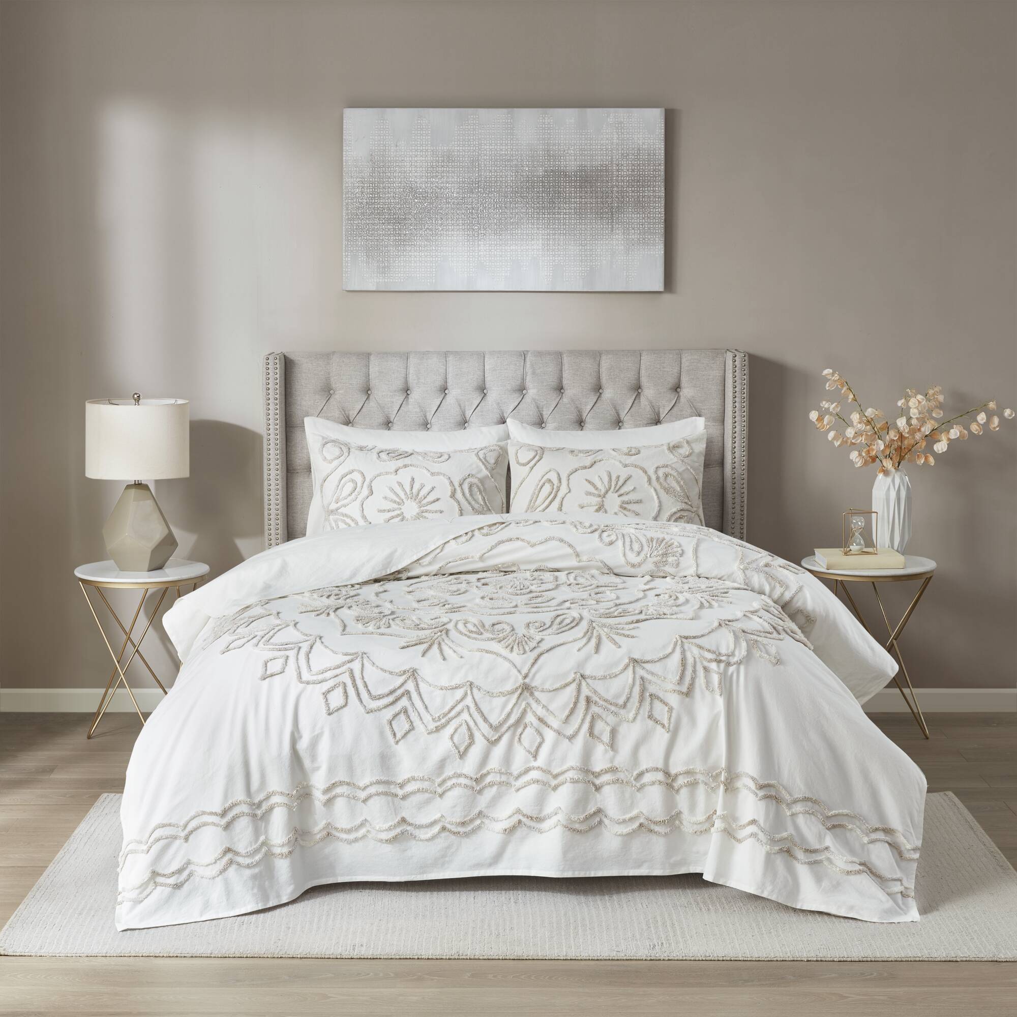 Violette - 3 Piece Tufted Coverlet Set - Ivory / Taupe