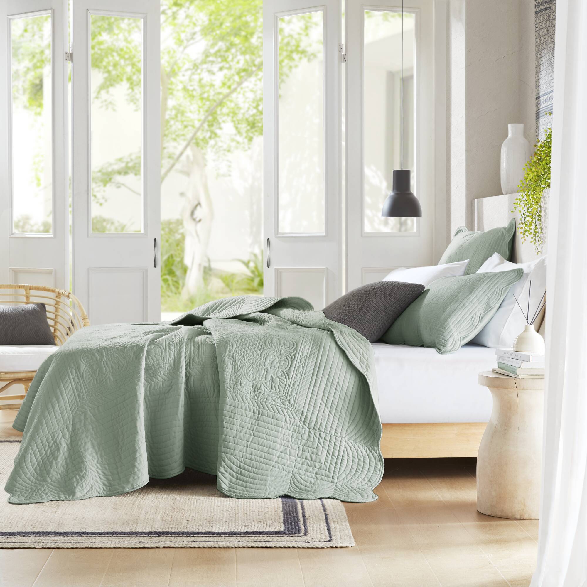 Tuscany - King 3 Piece Reversible Scalloped Edge Coverlet Set - Seafoam