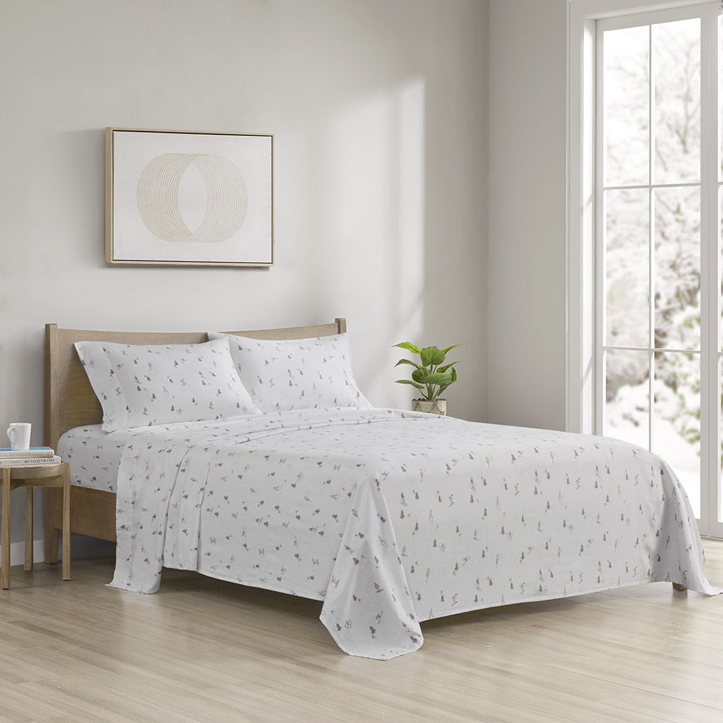 Cozy Cotton Flannel - Printed Queen Sheet Set - Gray Skiers