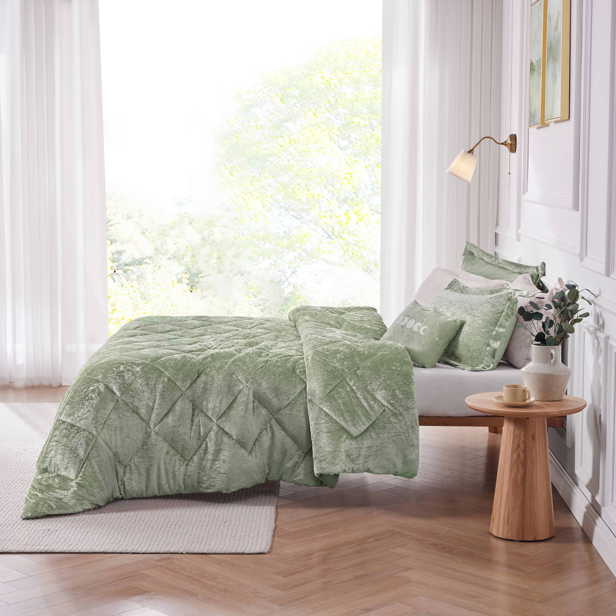 Felicia - Velvet Twin Comforter Set With Throw Pillow - Green