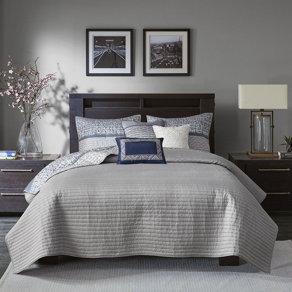 Rhapsody - King 6 Piece Reversible Coverlet Set - Navy