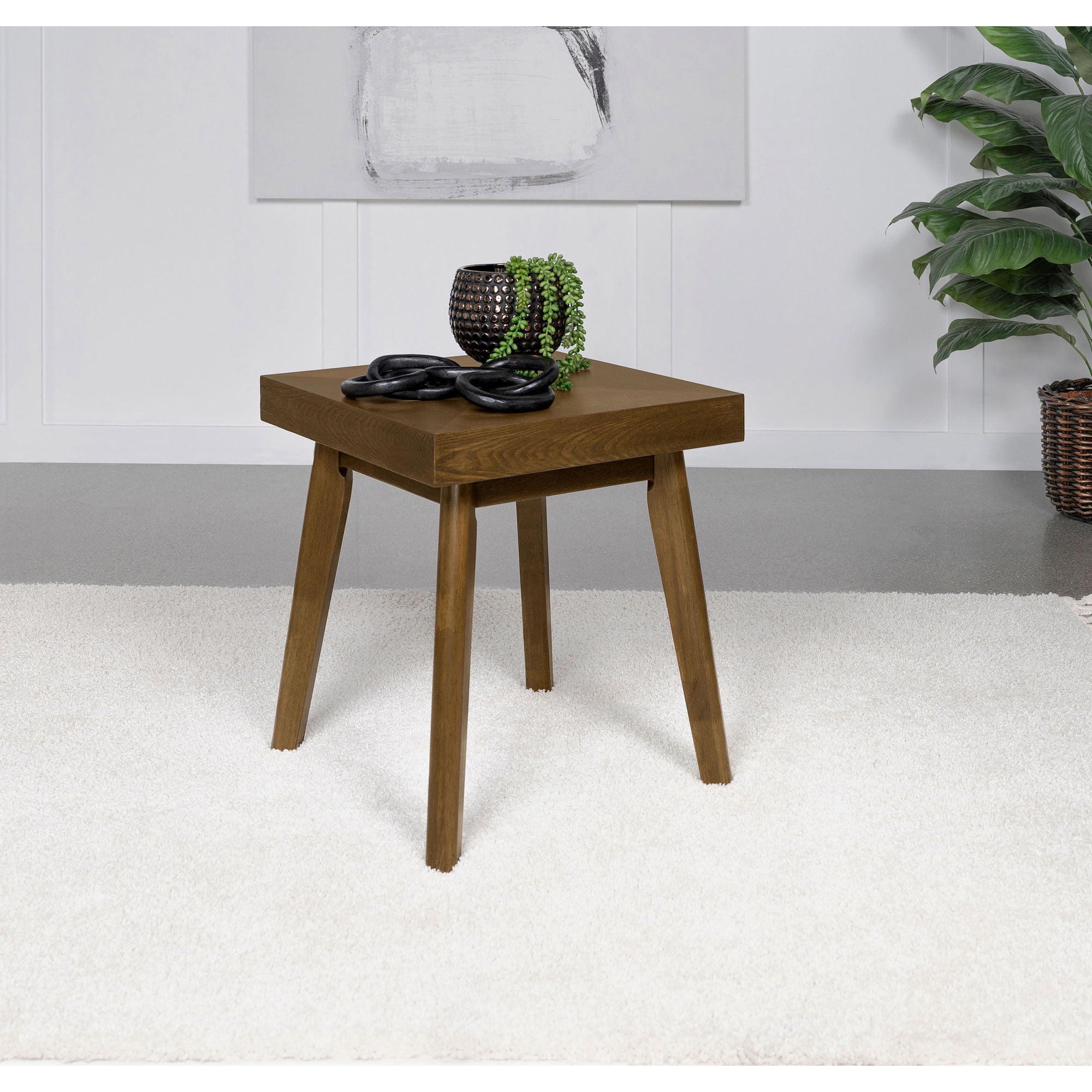 Hayward - Table