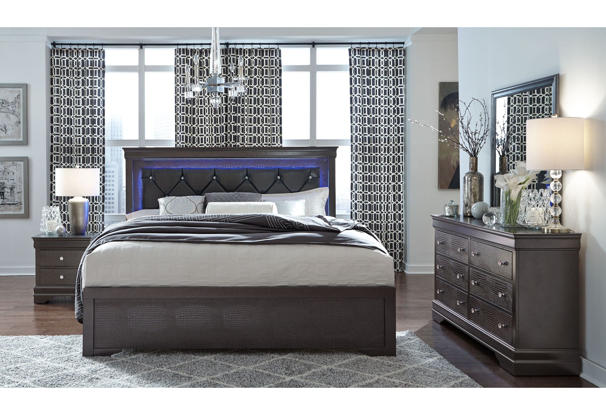 Pompei - 4 Piece King Bedroom Set (Bed With LED, Dresser, Mirror, Nightstand) - Gray