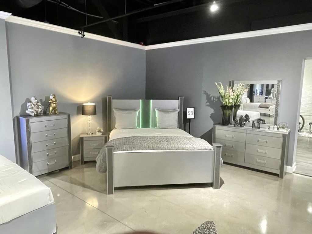 Logan - Full Bed Headboard And Footboard With LED - Silver