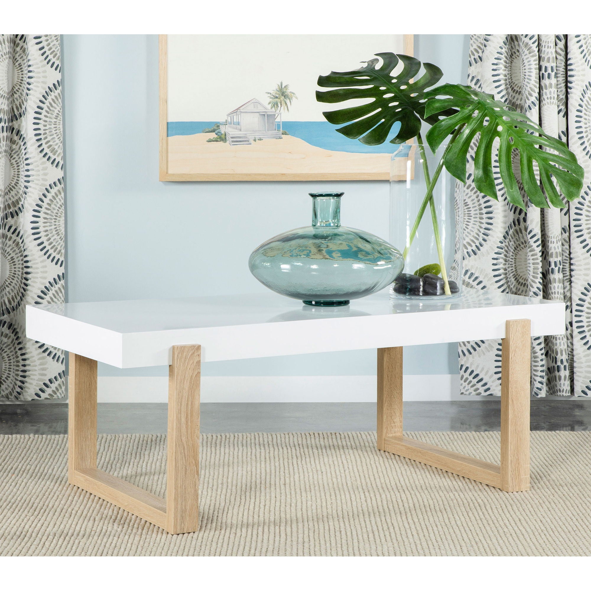 Gwen - Table