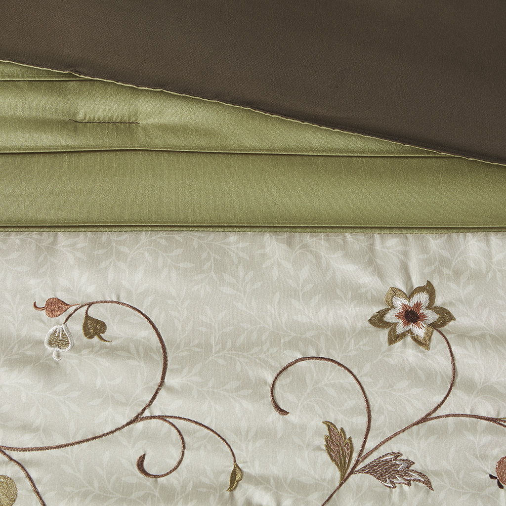 Serene - King Embroidered Piece Comforter (Set of 7) - Green