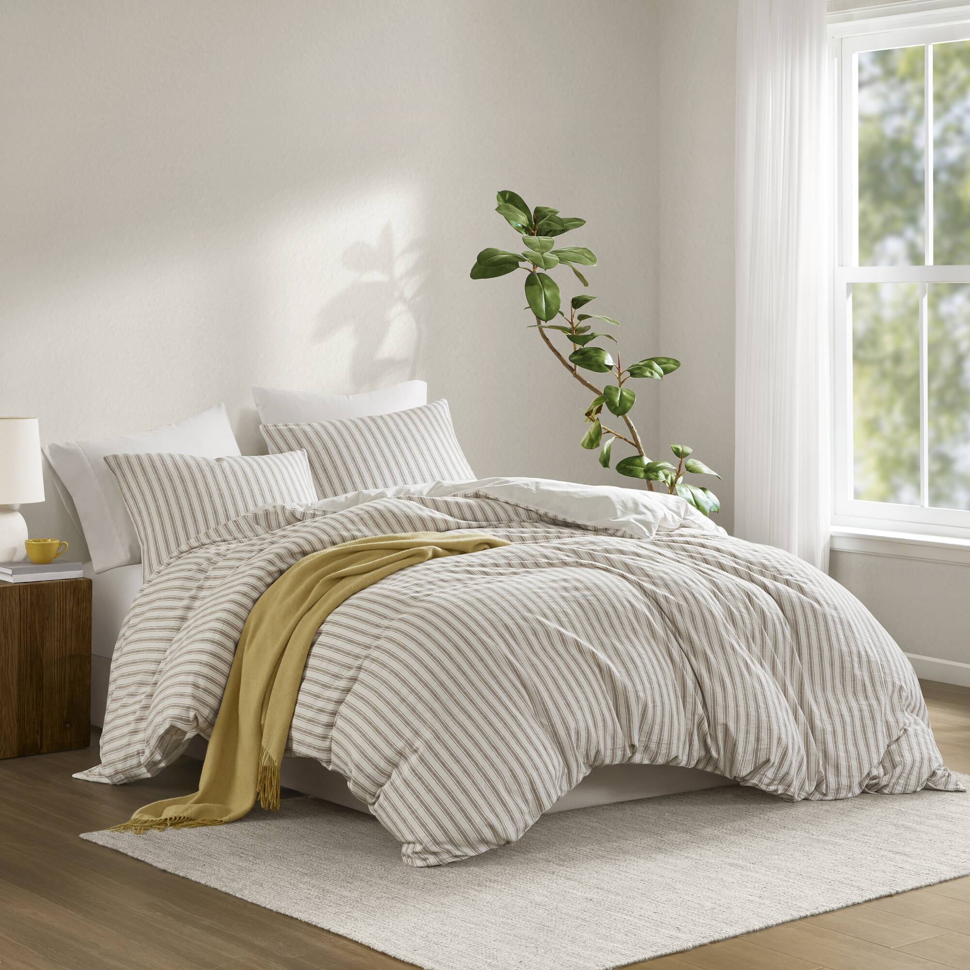 Etta - 3 Piece California King Duvet Set - Tan